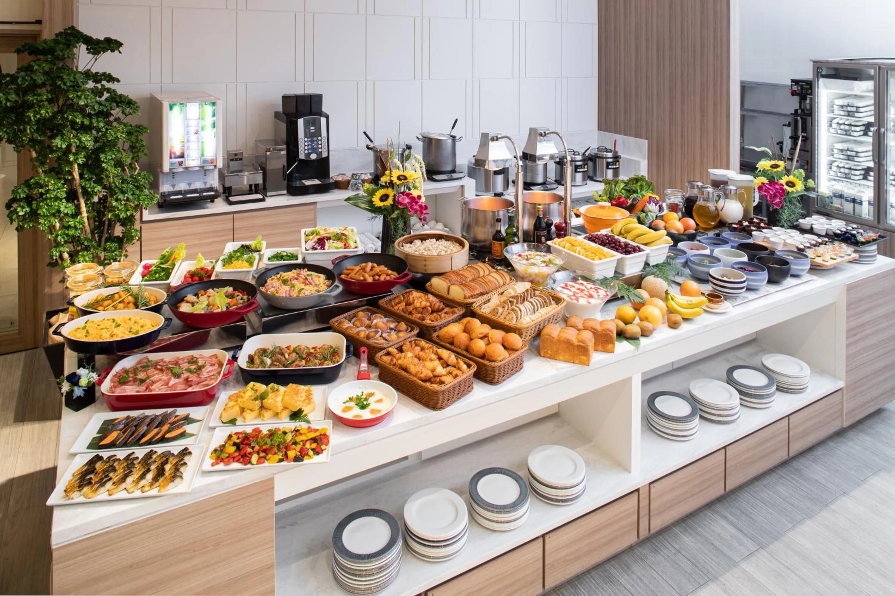 Buffet breakfast in Tmark City Hotel Tokyo Omori