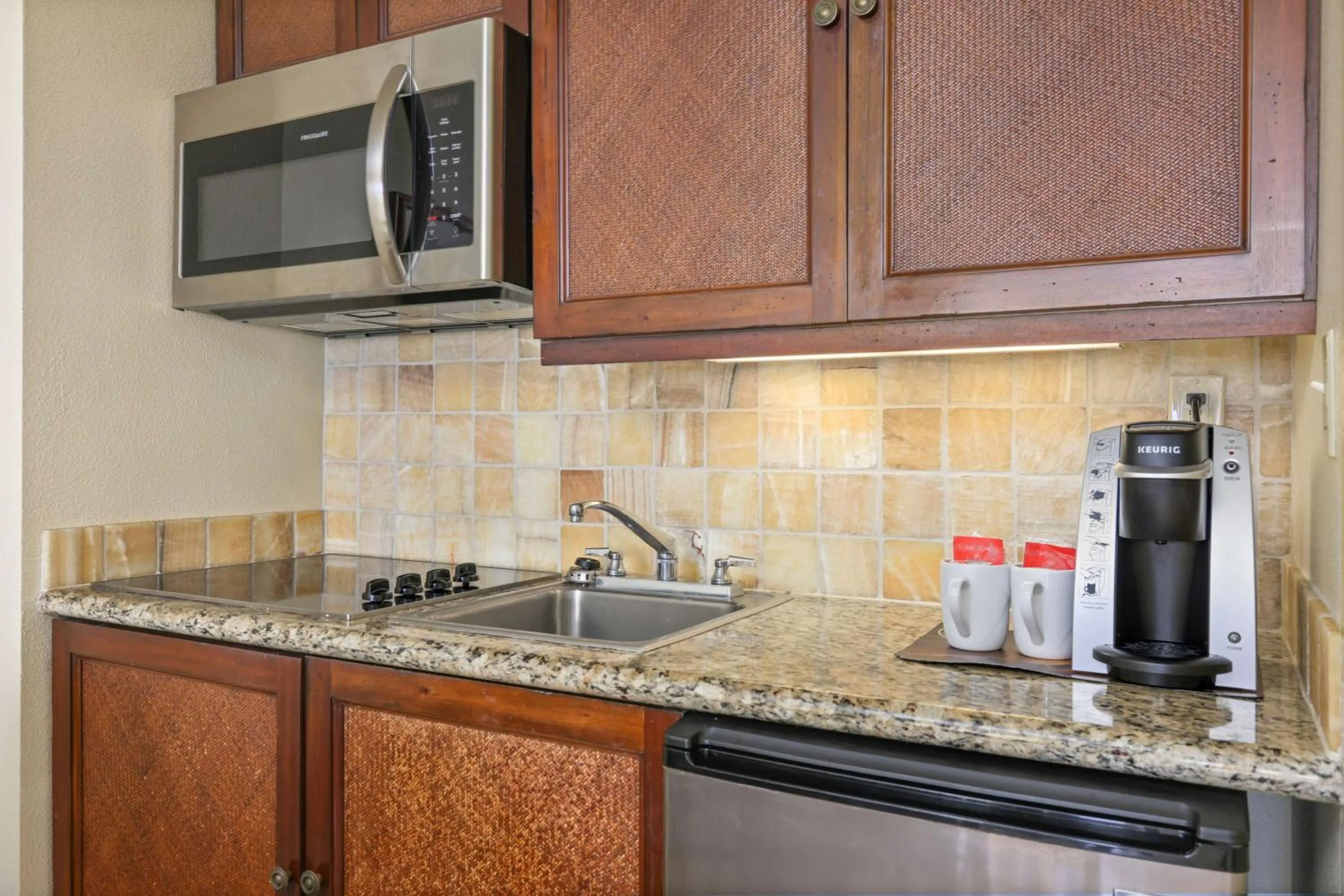 Kitchen or kitchenette in Aston Islander On The Beach