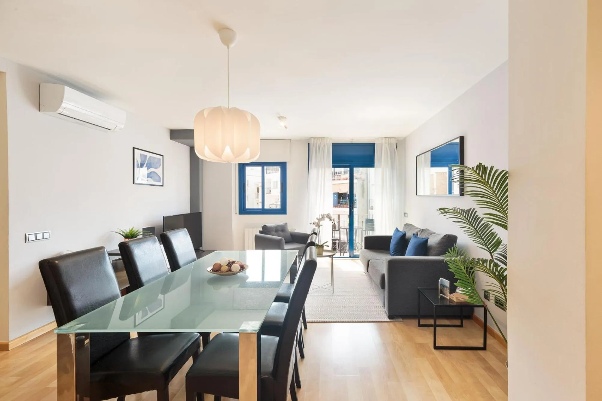 Kitchen or kitchenette in Lucas House Apartments by Sitges Group