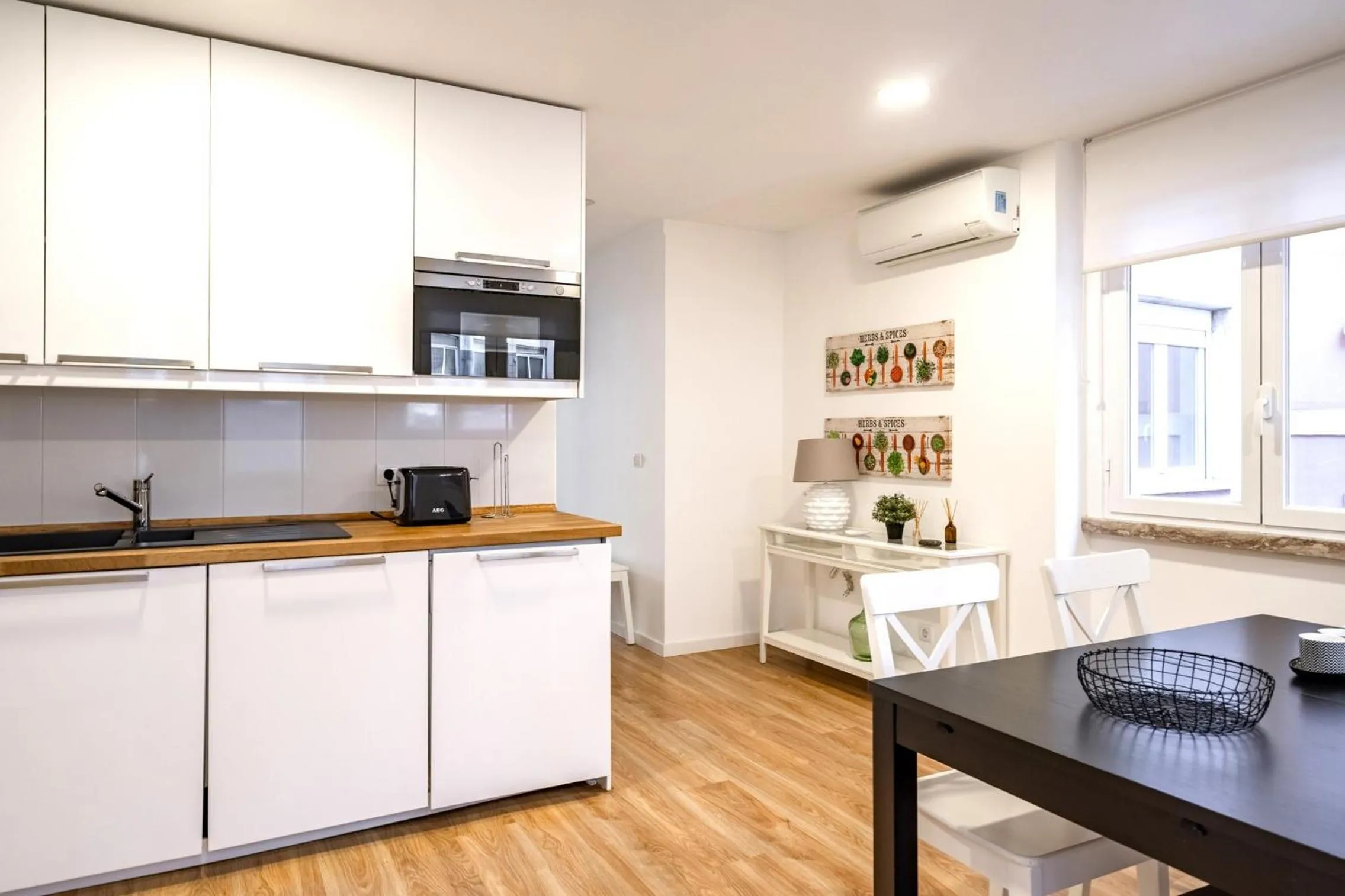 Kitchen or kitchenette in Akicity Marques Pearl II