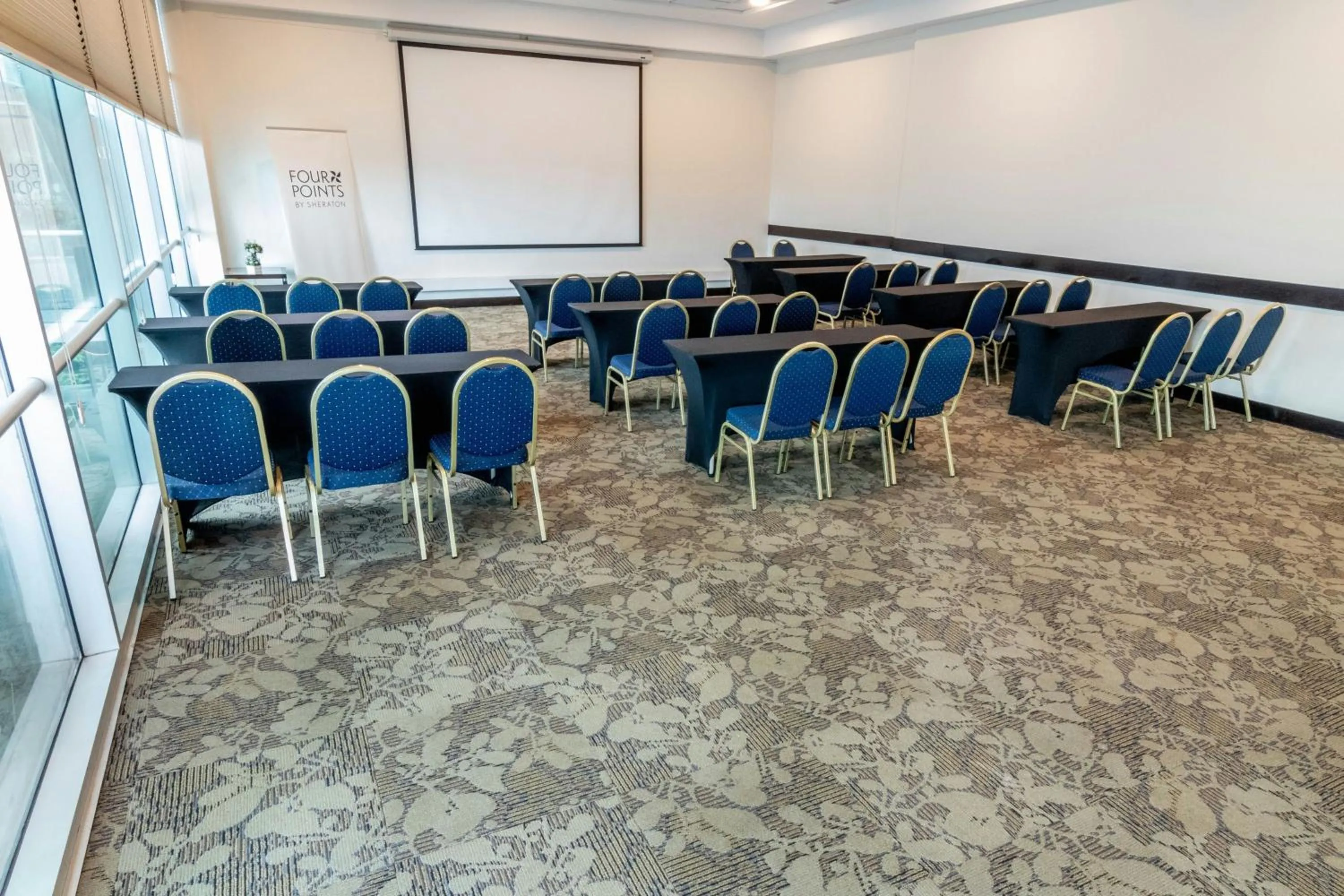 Meeting/conference room in Four Points By Sheraton Los Angeles