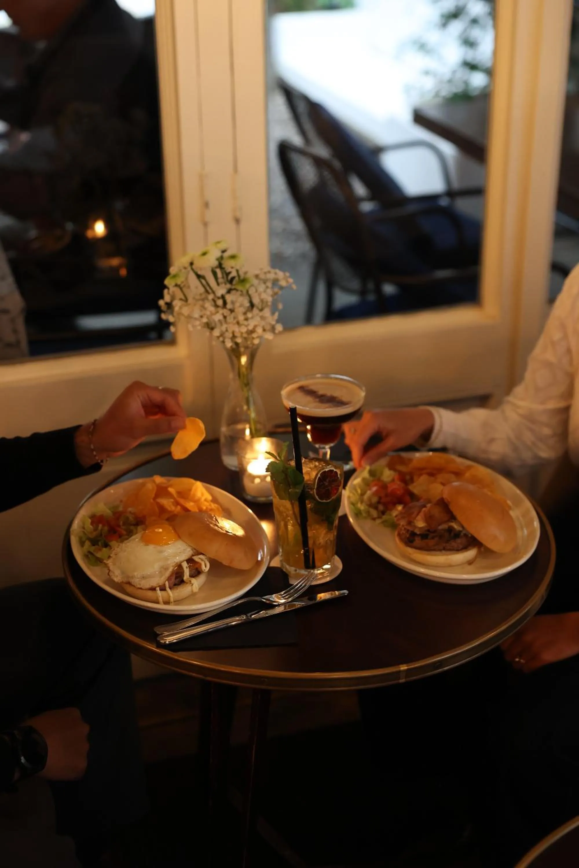 Lounge or bar in Hotel Vostra Llar