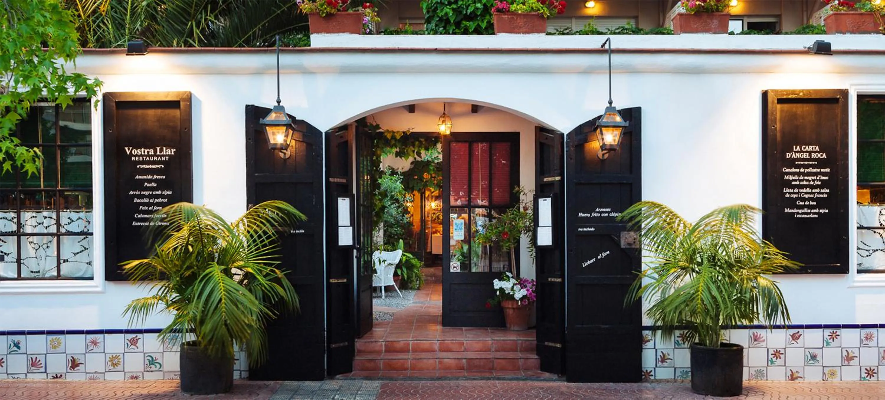 Facade/entrance in Hotel Vostra Llar