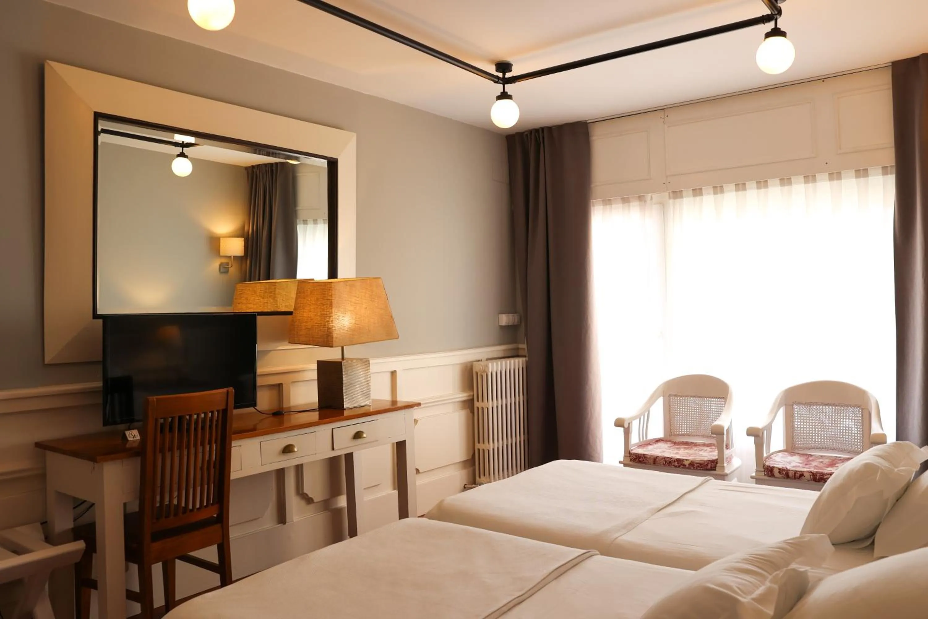 Photo of the whole room, Bed in Hotel Vostra Llar