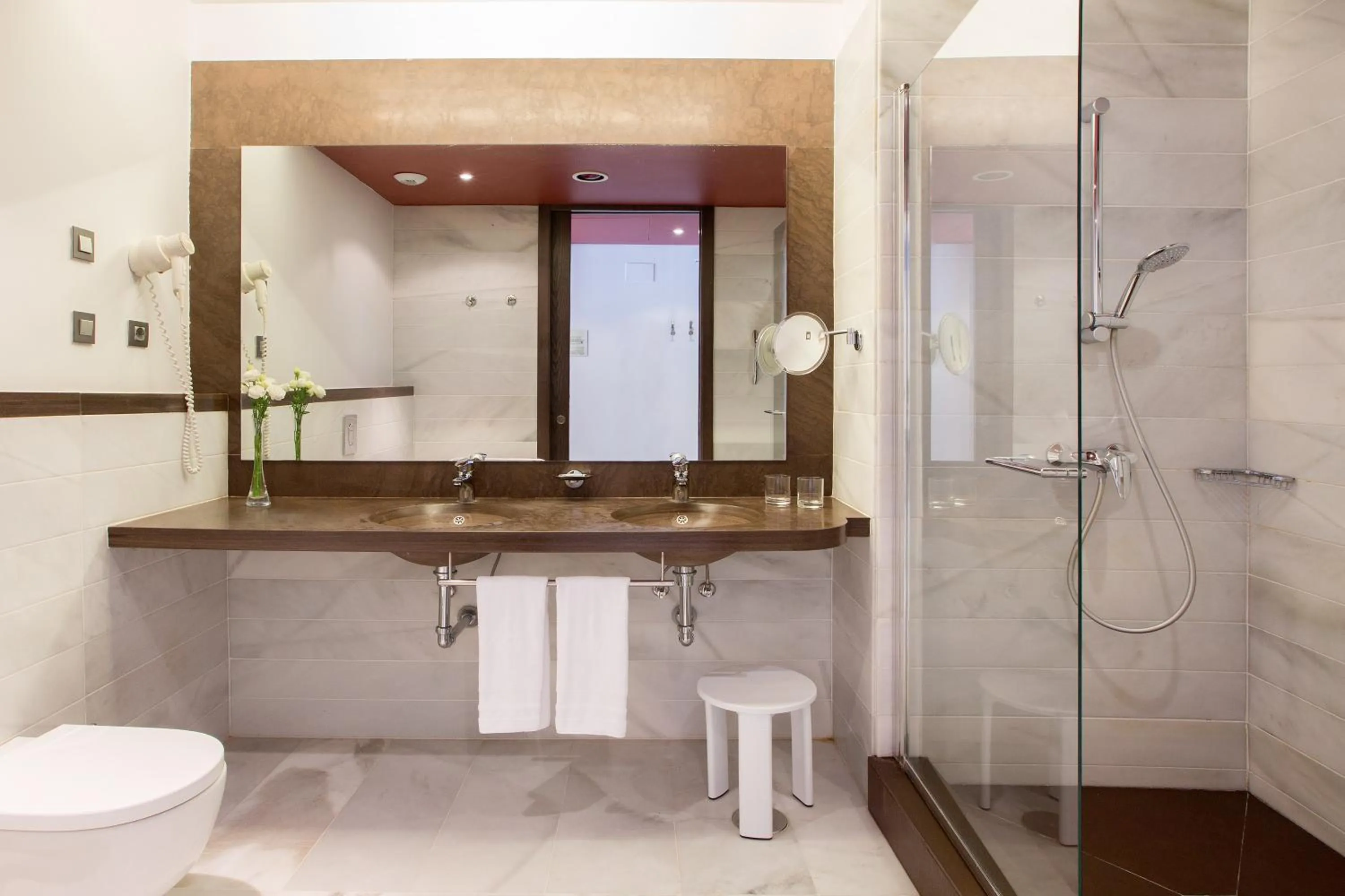 Shower in Hipotels Gran Conil