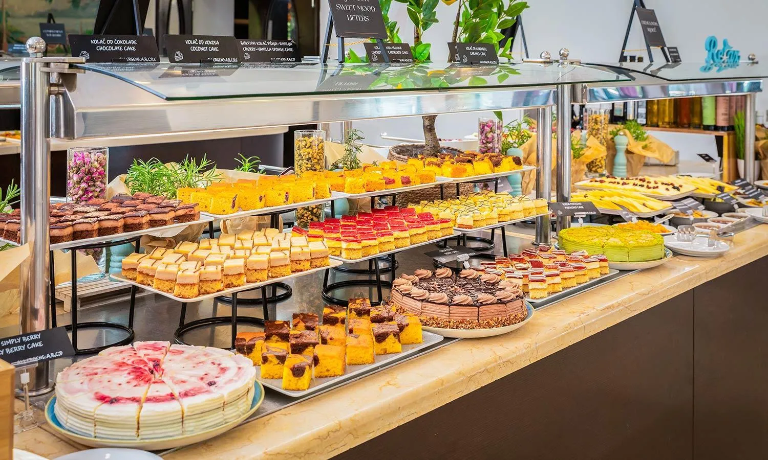 Restaurant/places to eat in Aminess Vival Casa Velaris