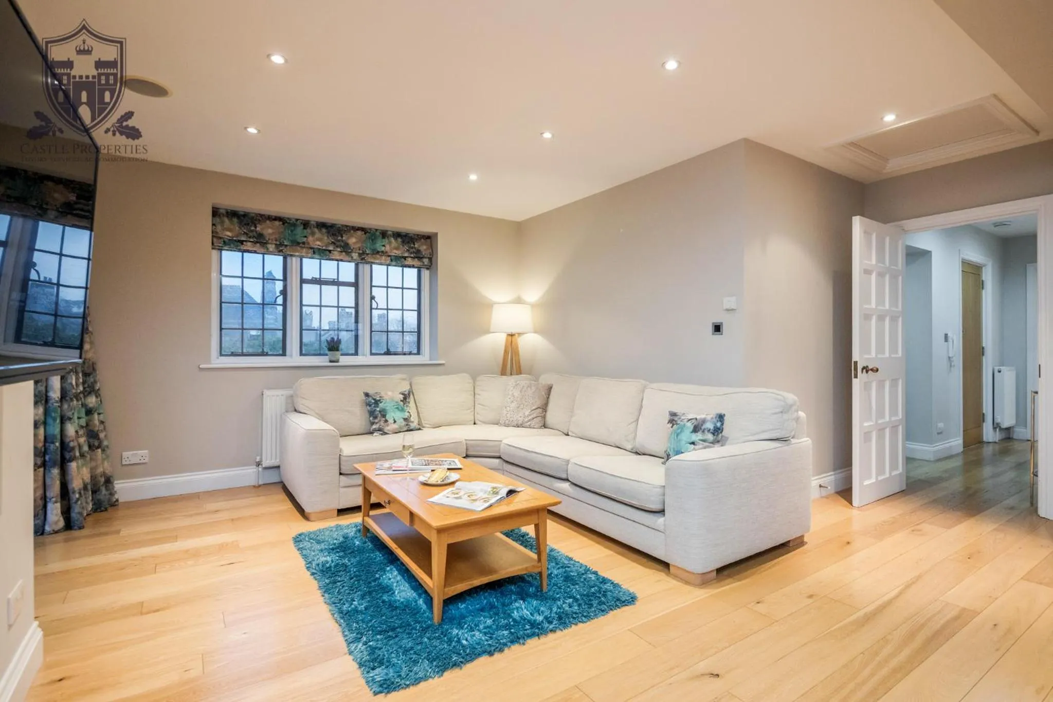 Communal lounge/ TV room in Castle Properties:Eton-The College