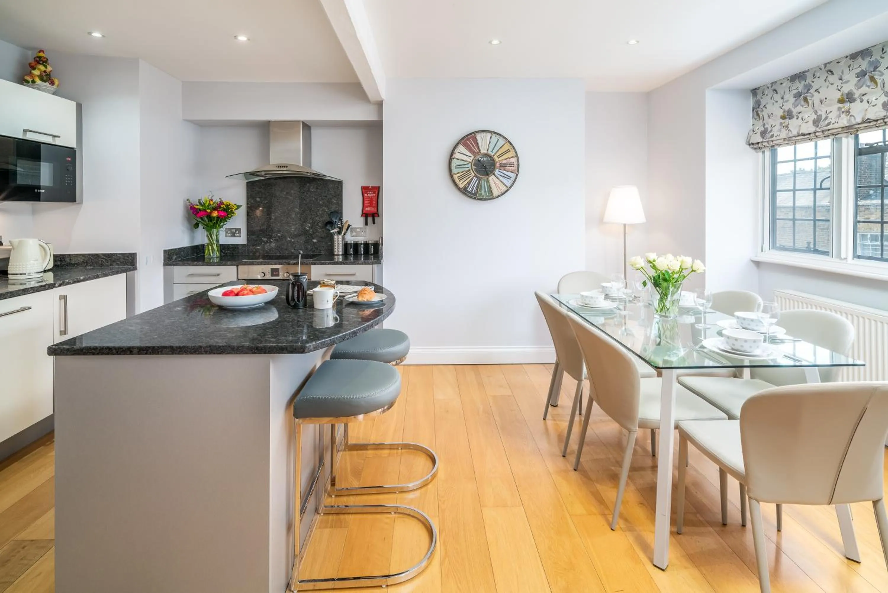 Coffee/tea facilities in Castle Properties:Eton-The College