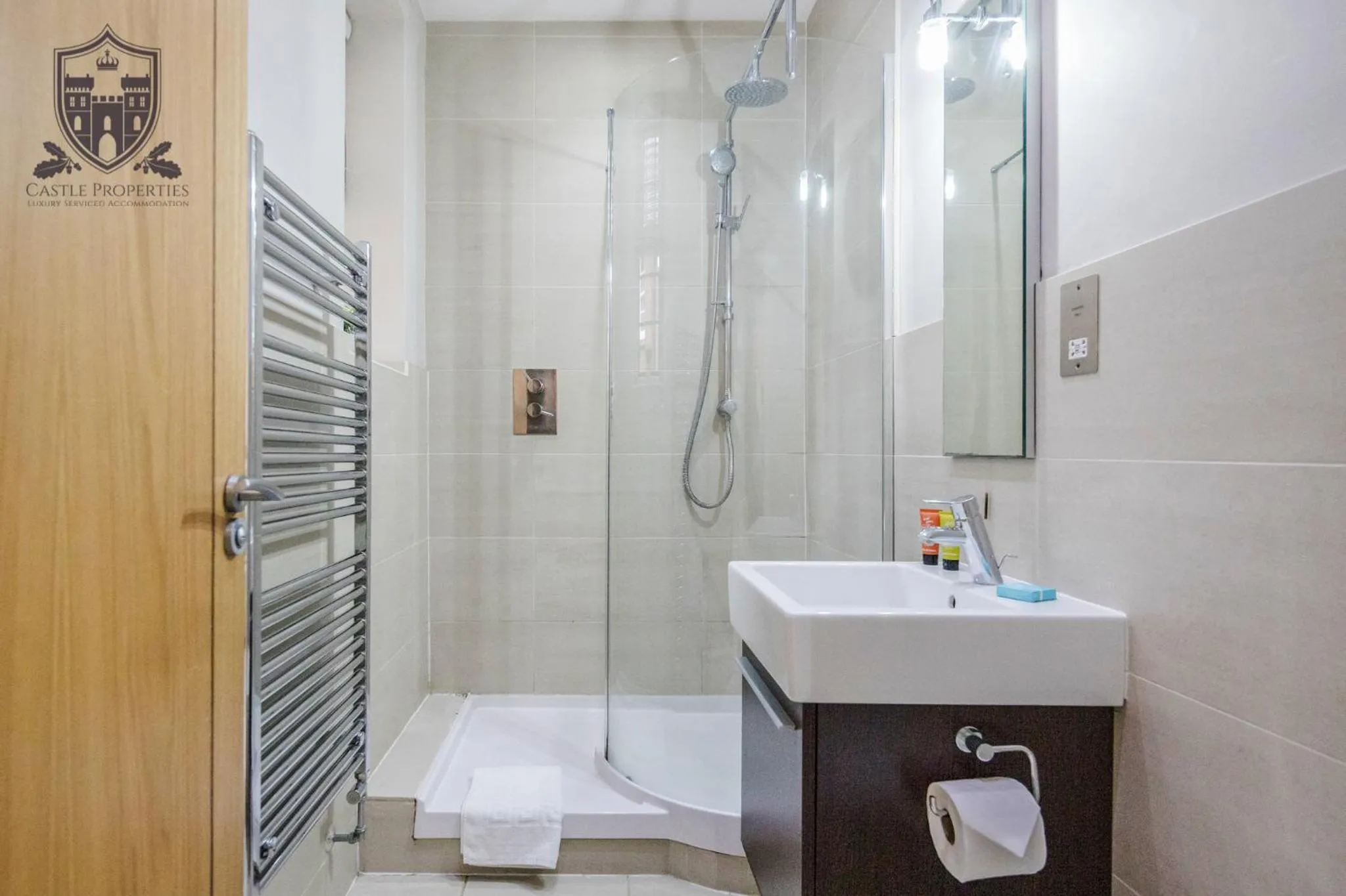 Bathroom in Castle Properties:Eton-The College