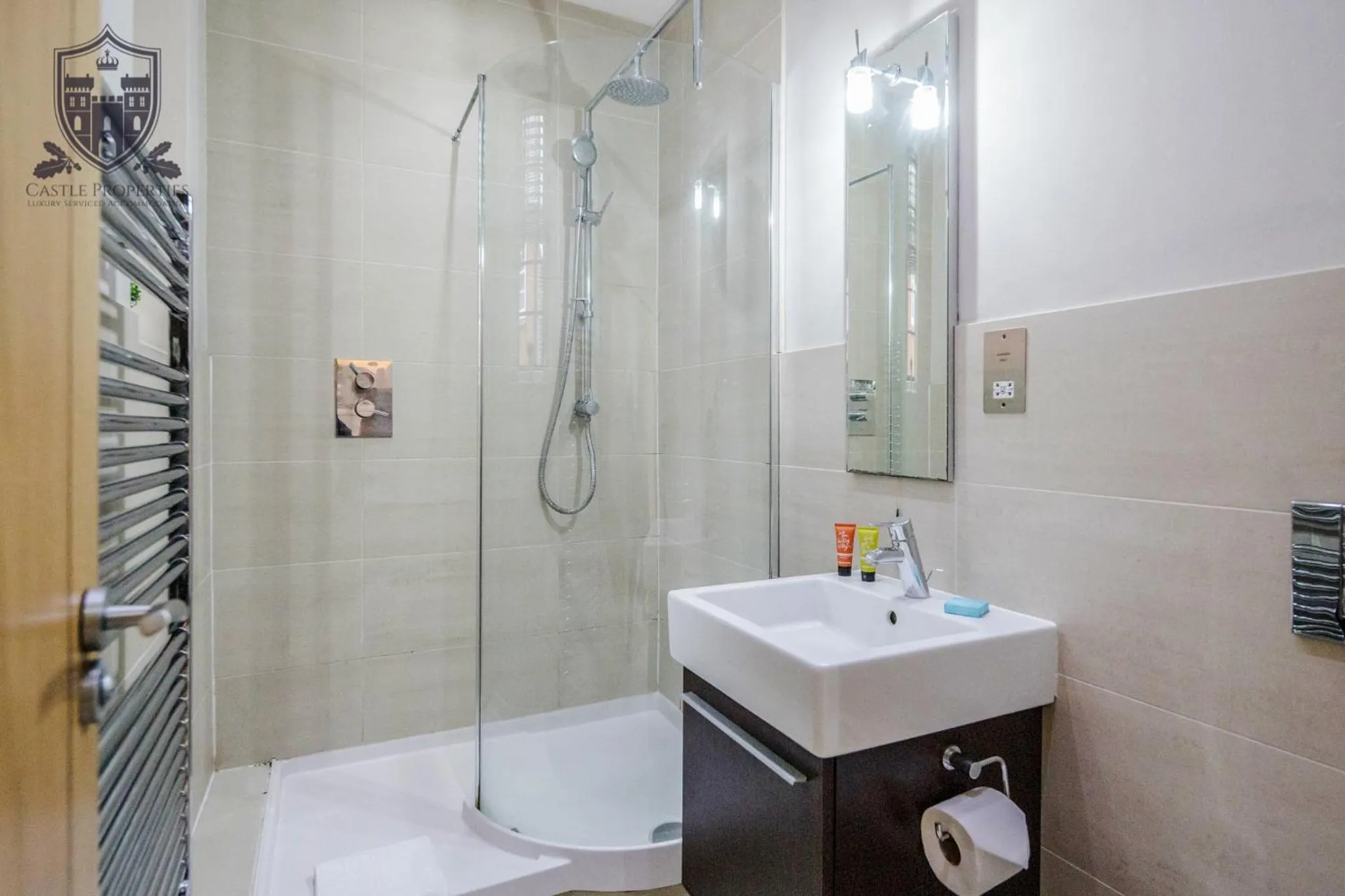 Bathroom in Castle Properties:Eton-The College