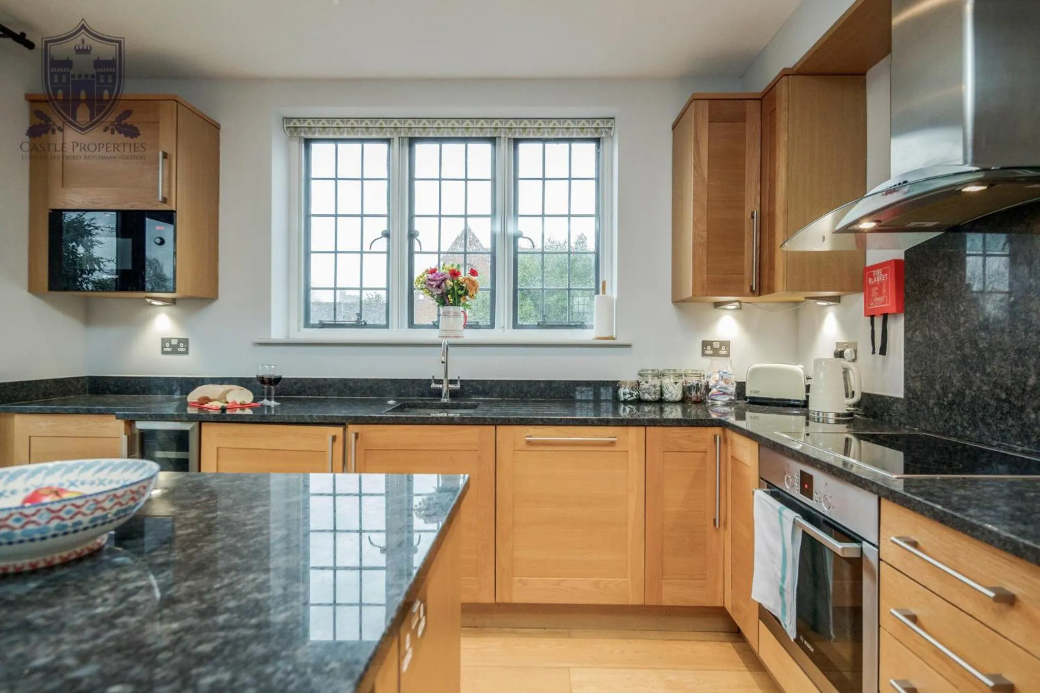Kitchen or kitchenette in Castle Properties:Eton-The College