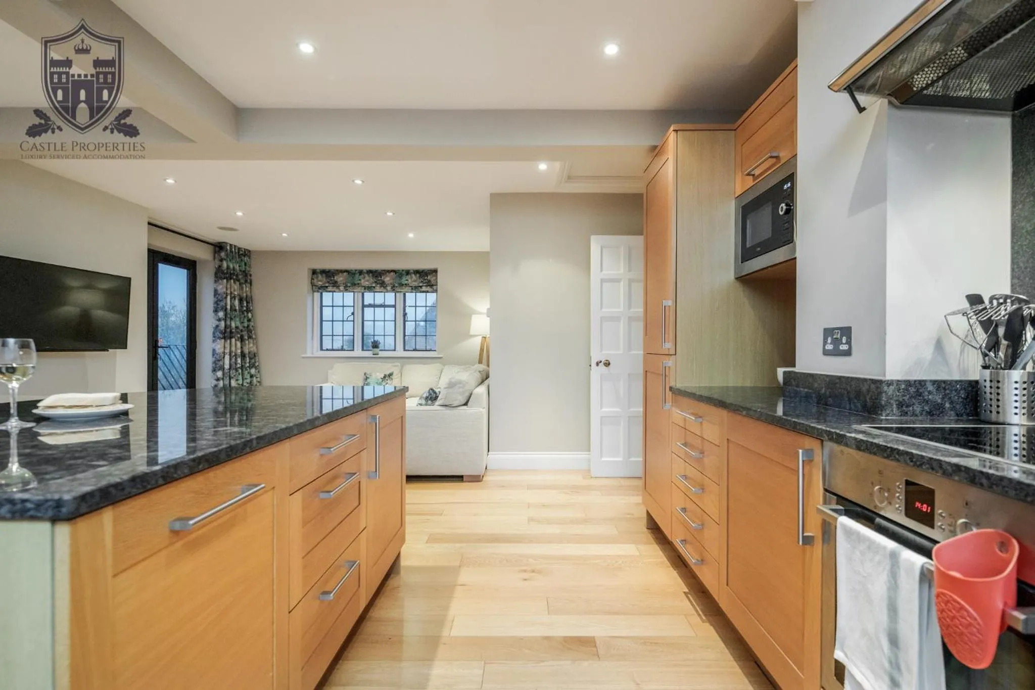 Kitchen or kitchenette in Castle Properties:Eton-The College