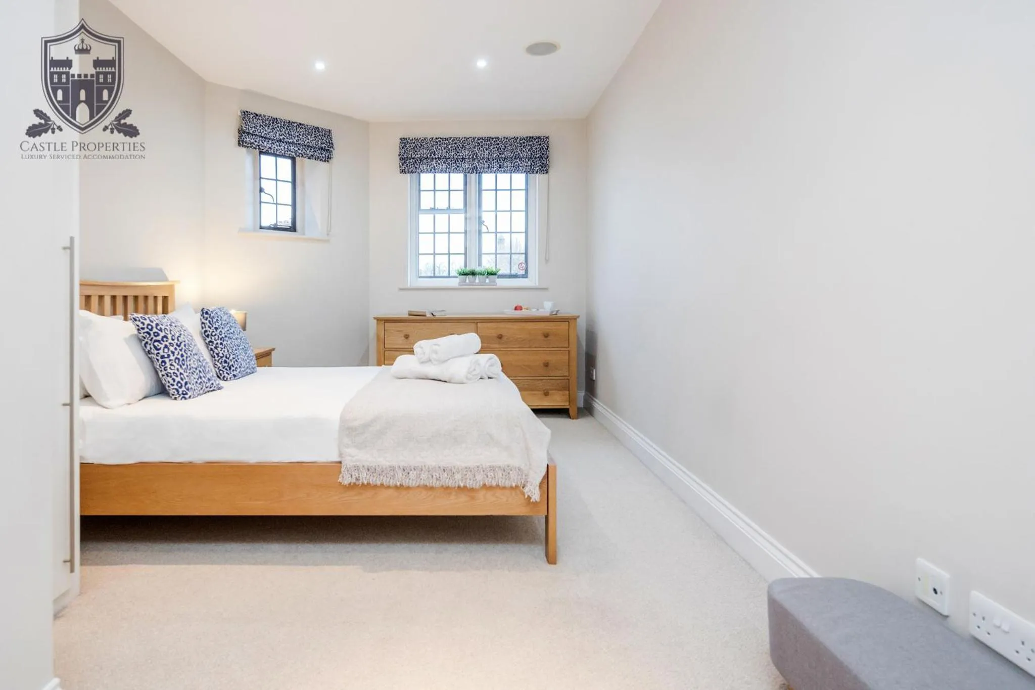 Bed in Castle Properties:Eton-The College