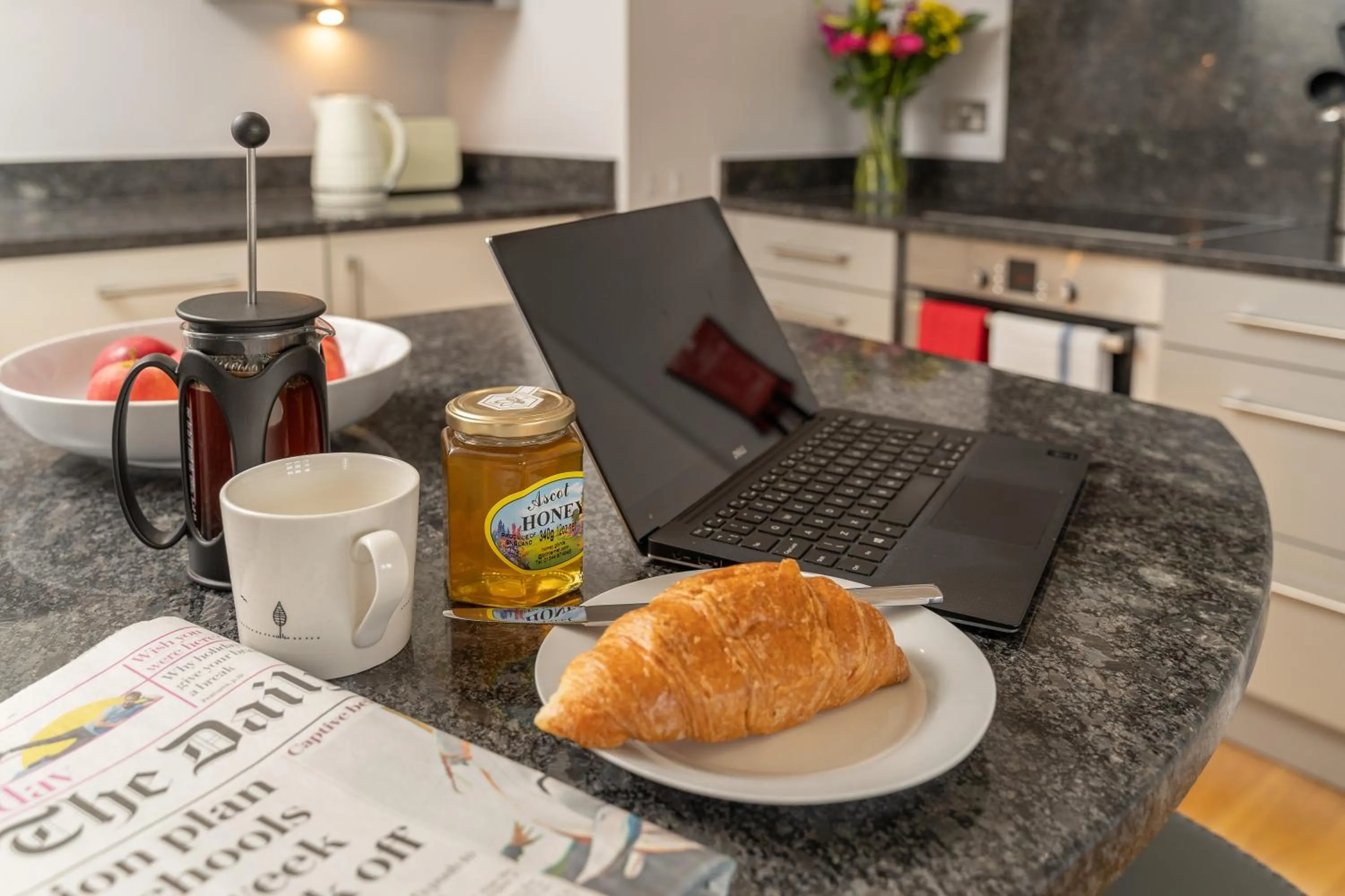 Coffee/tea facilities in Castle Properties:Eton-The College