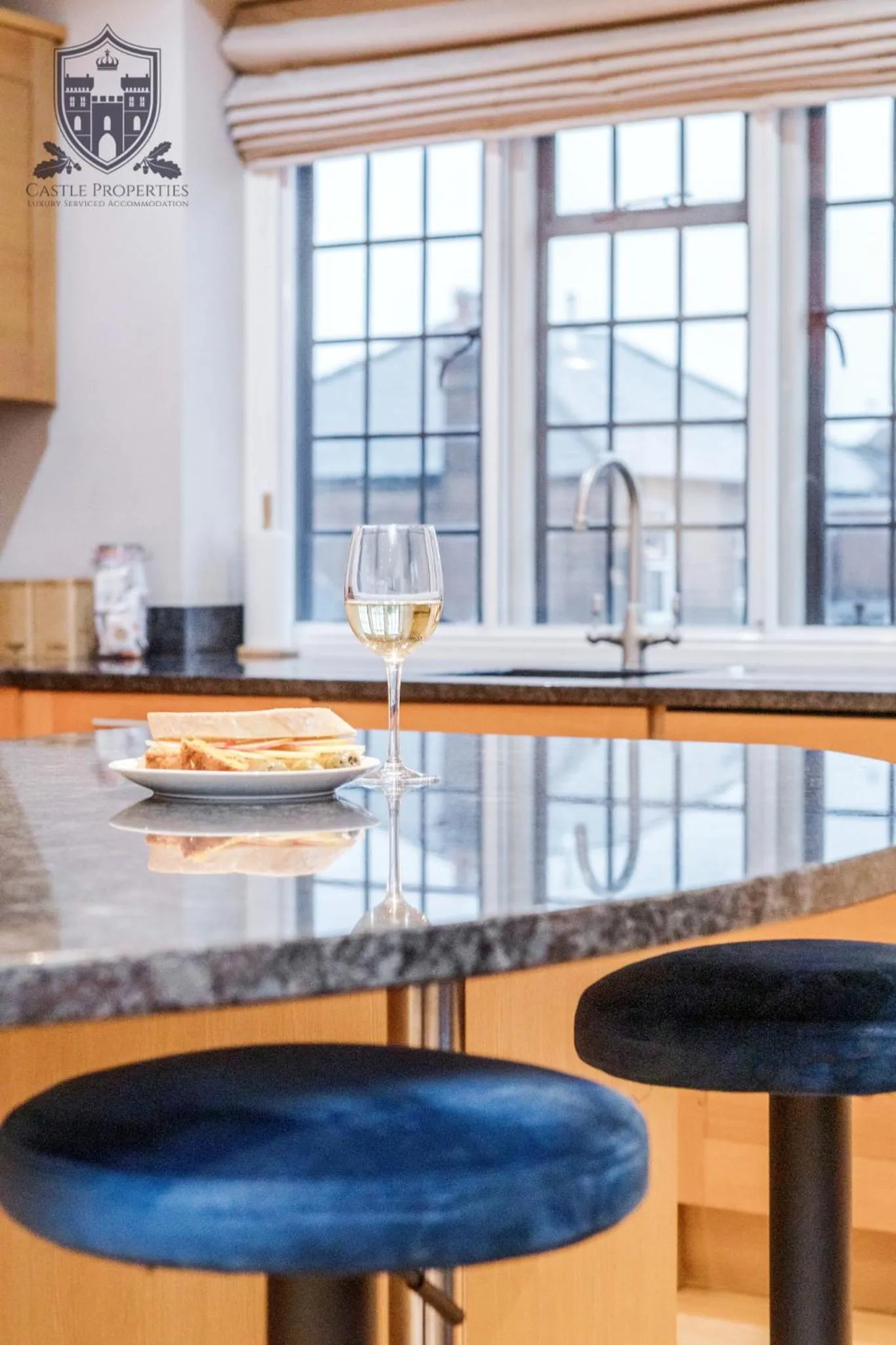 Kitchen or kitchenette in Castle Properties:Eton-The College