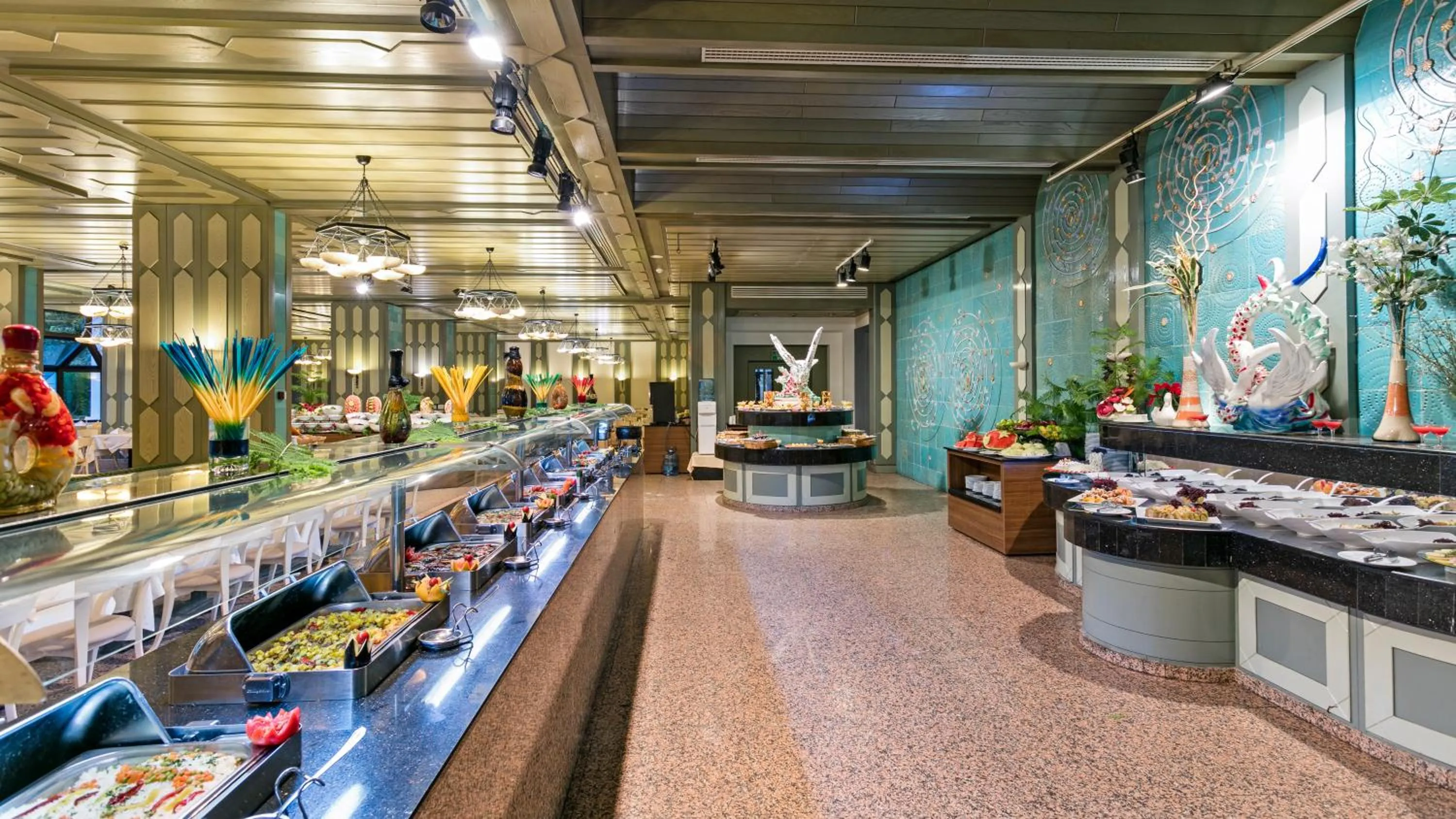 Restaurant/places to eat in Özkaymak Falez Hotel