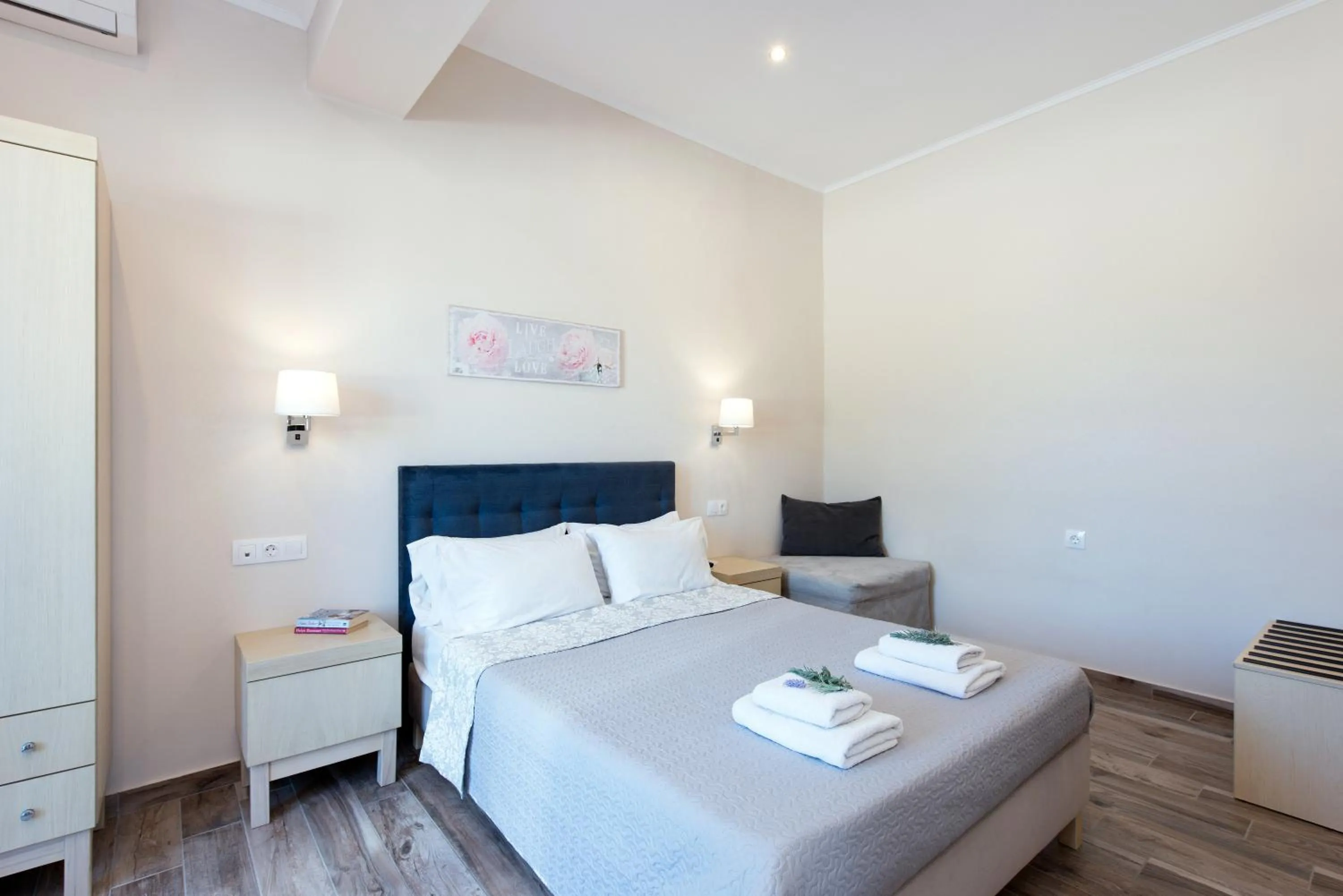 Decorative detail, Bed in Anita