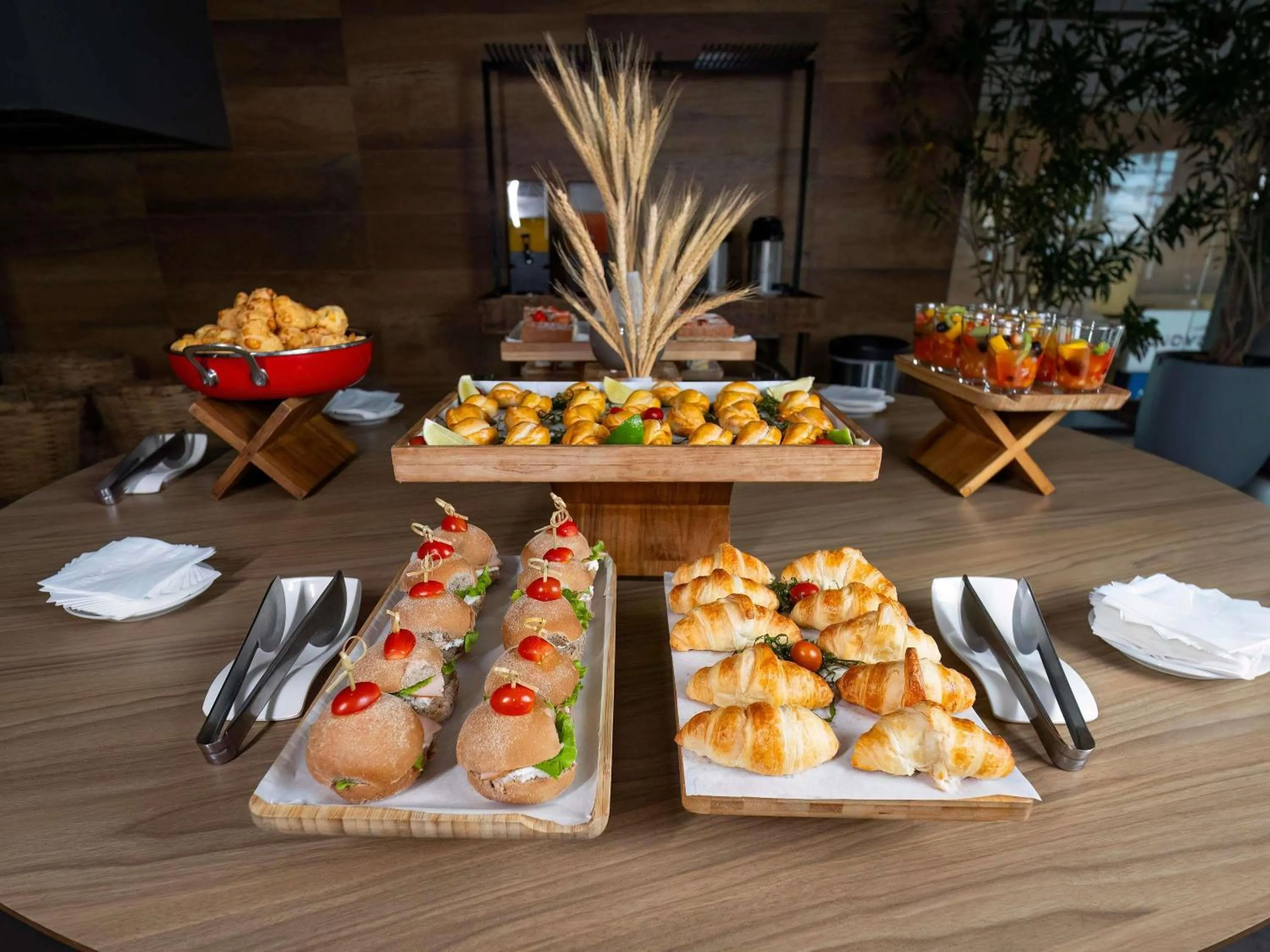 Meeting/conference room in Novotel Curitiba Batel