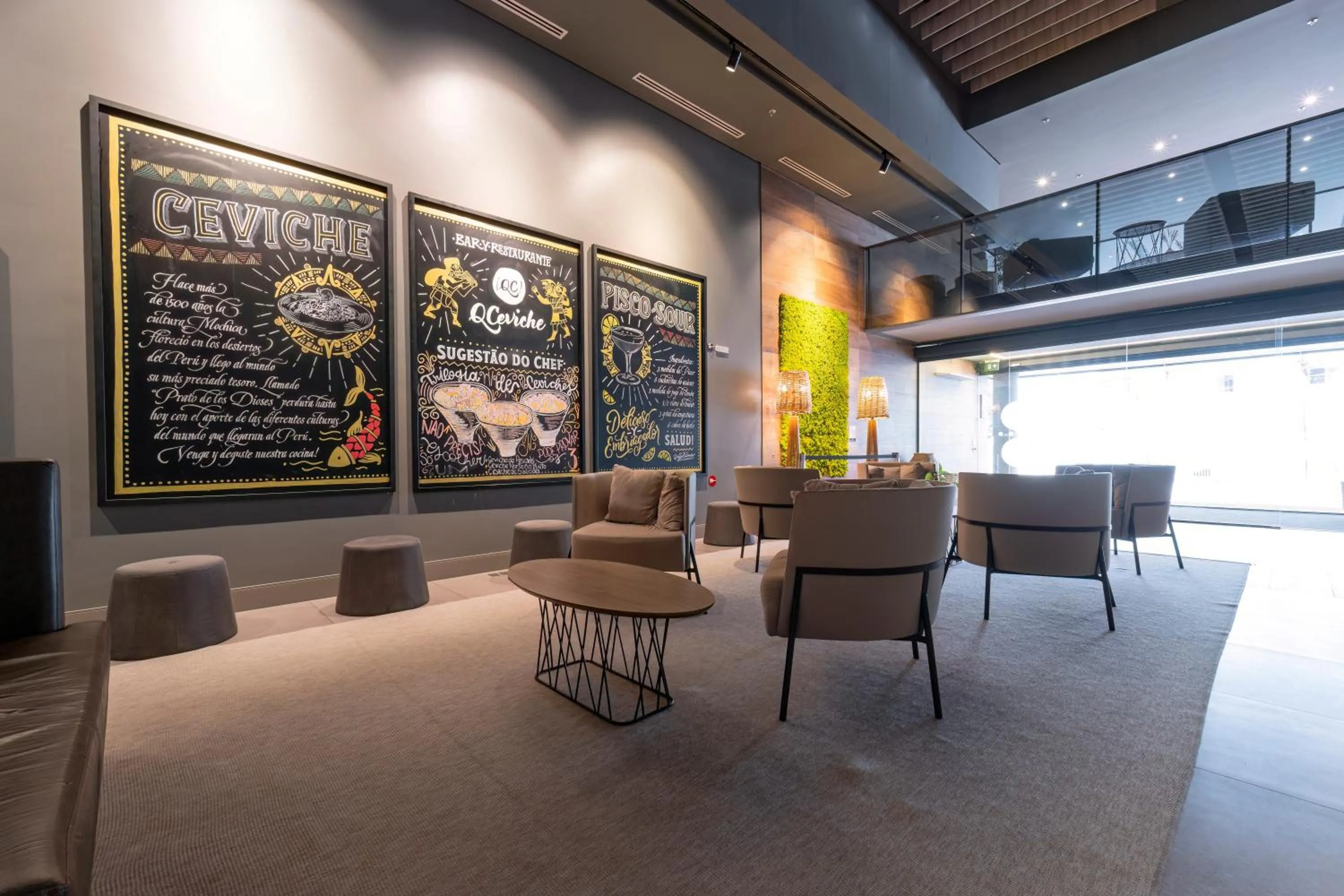 Lobby or reception in Novotel Curitiba Batel