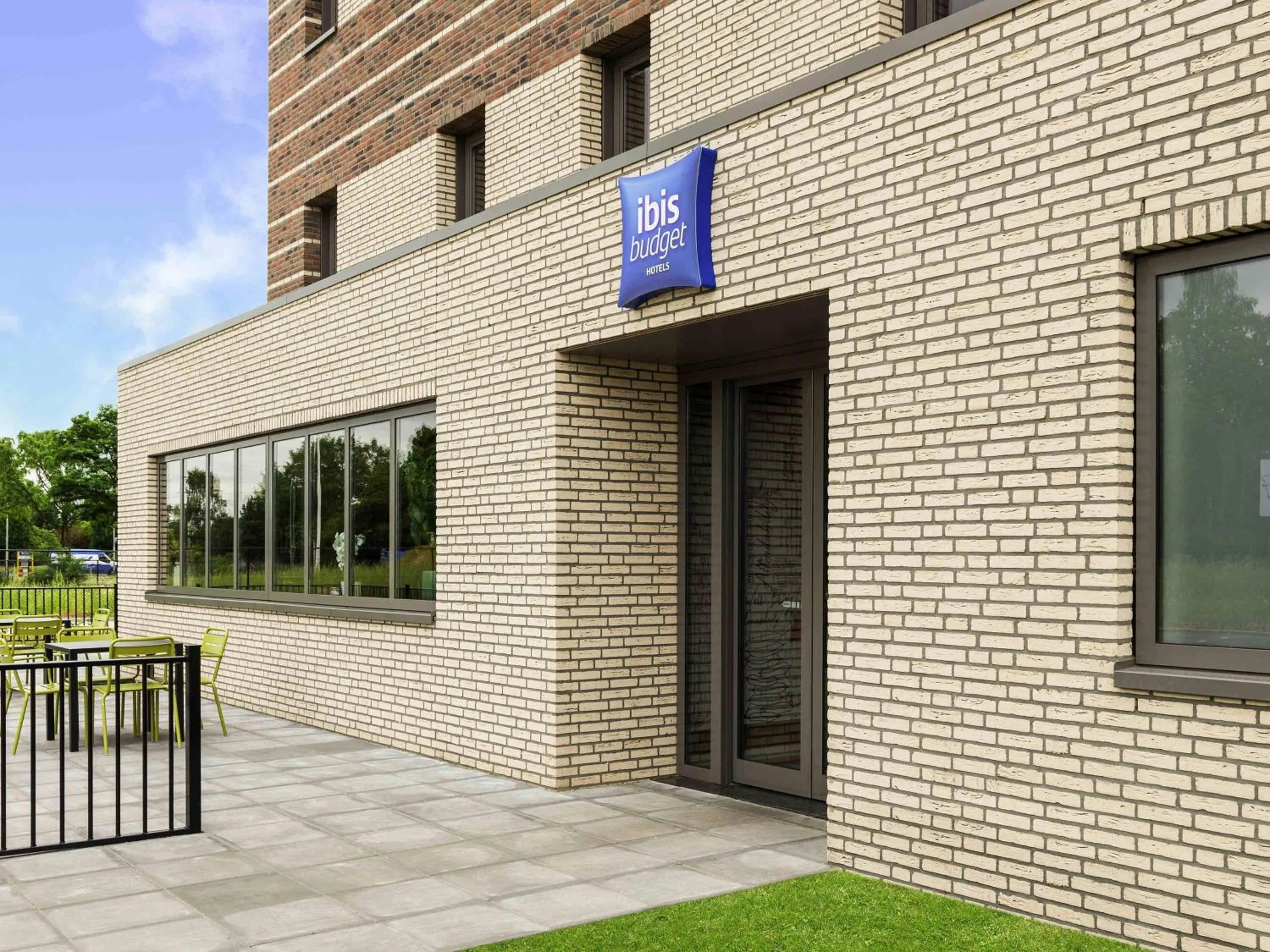 Property building in ibis budget Stein Maastricht