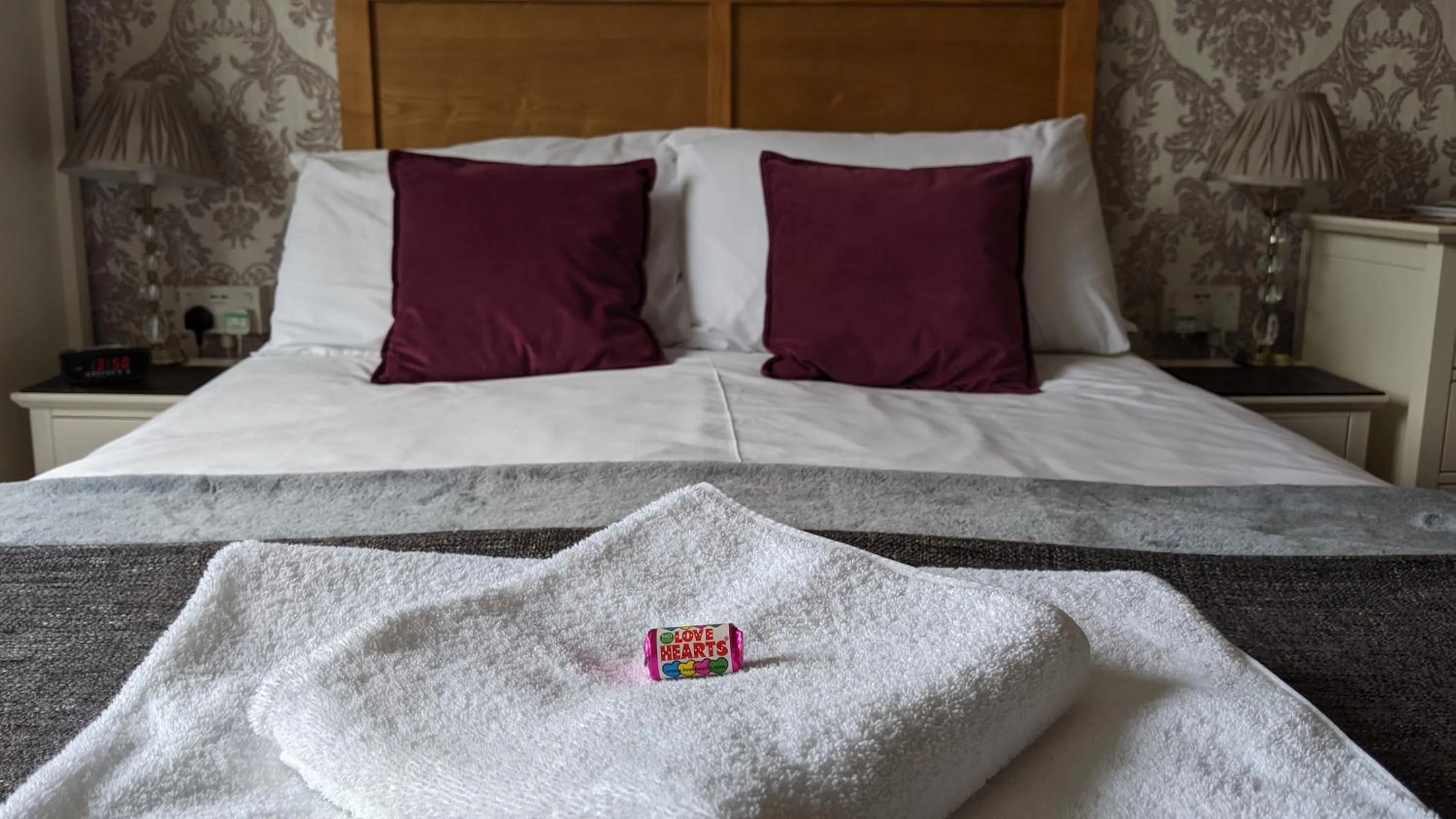 Bed in Alexander Lodge