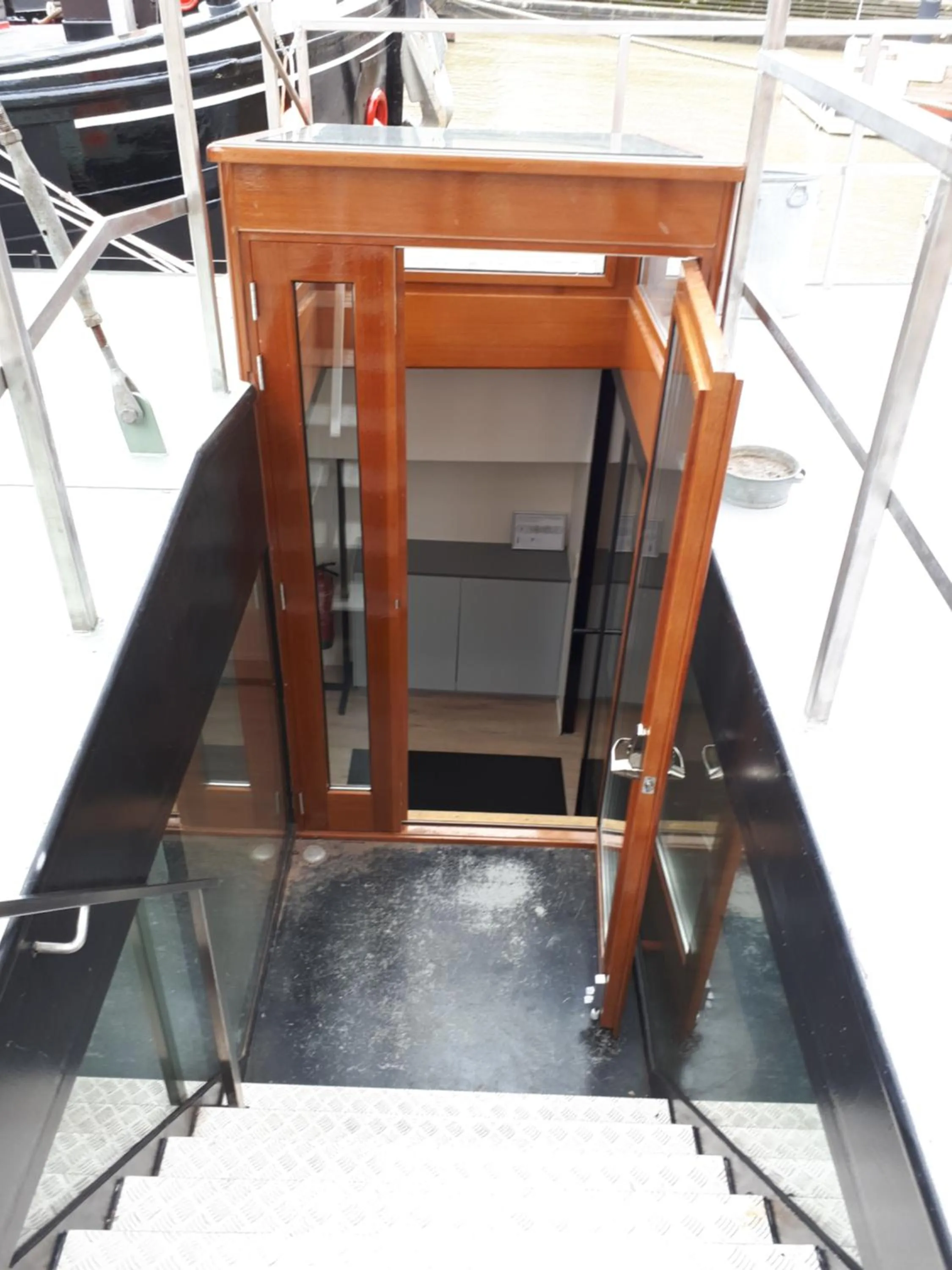 Facade/entrance in Rooms on Water