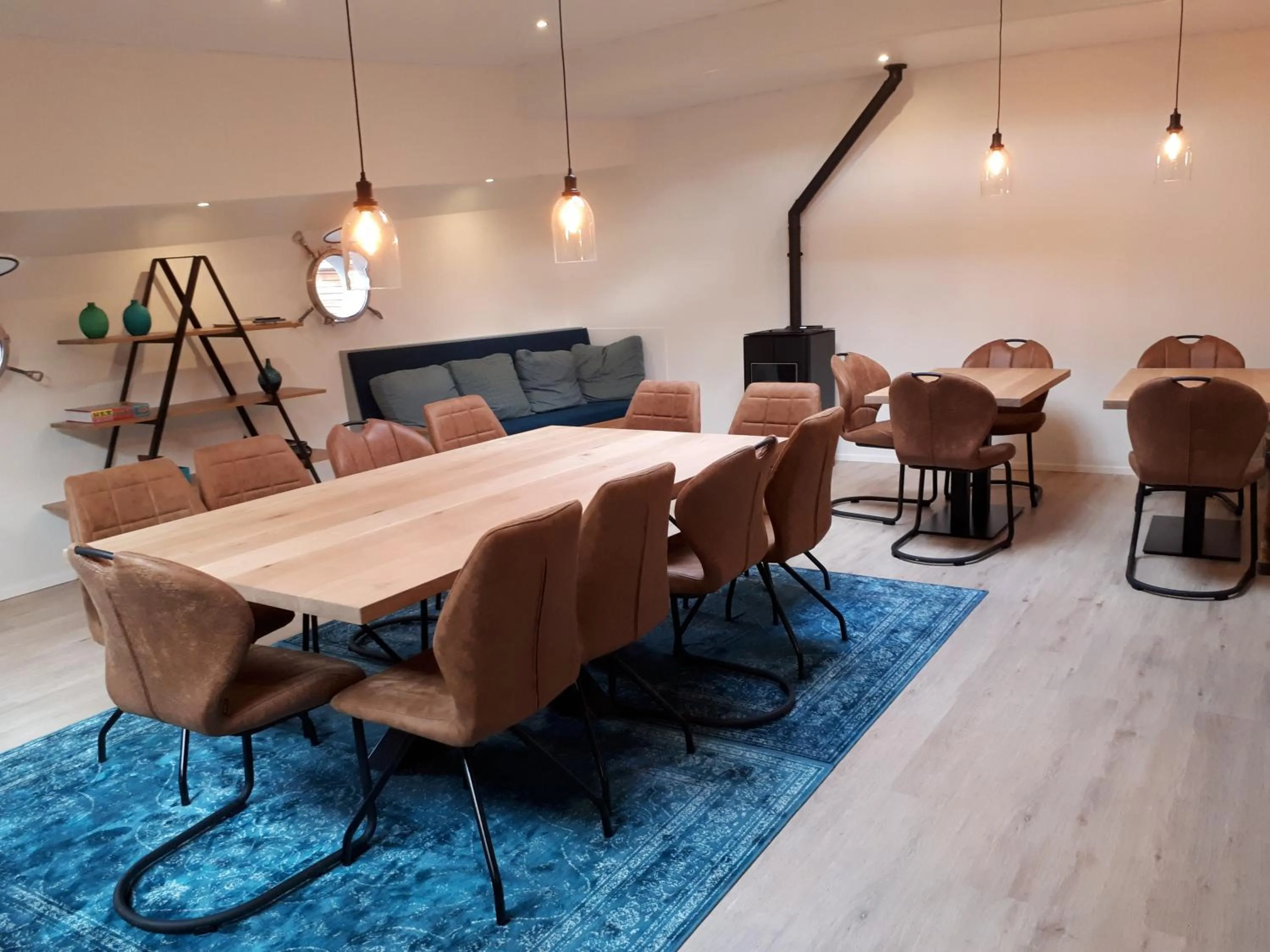 Living room in Rooms on Water