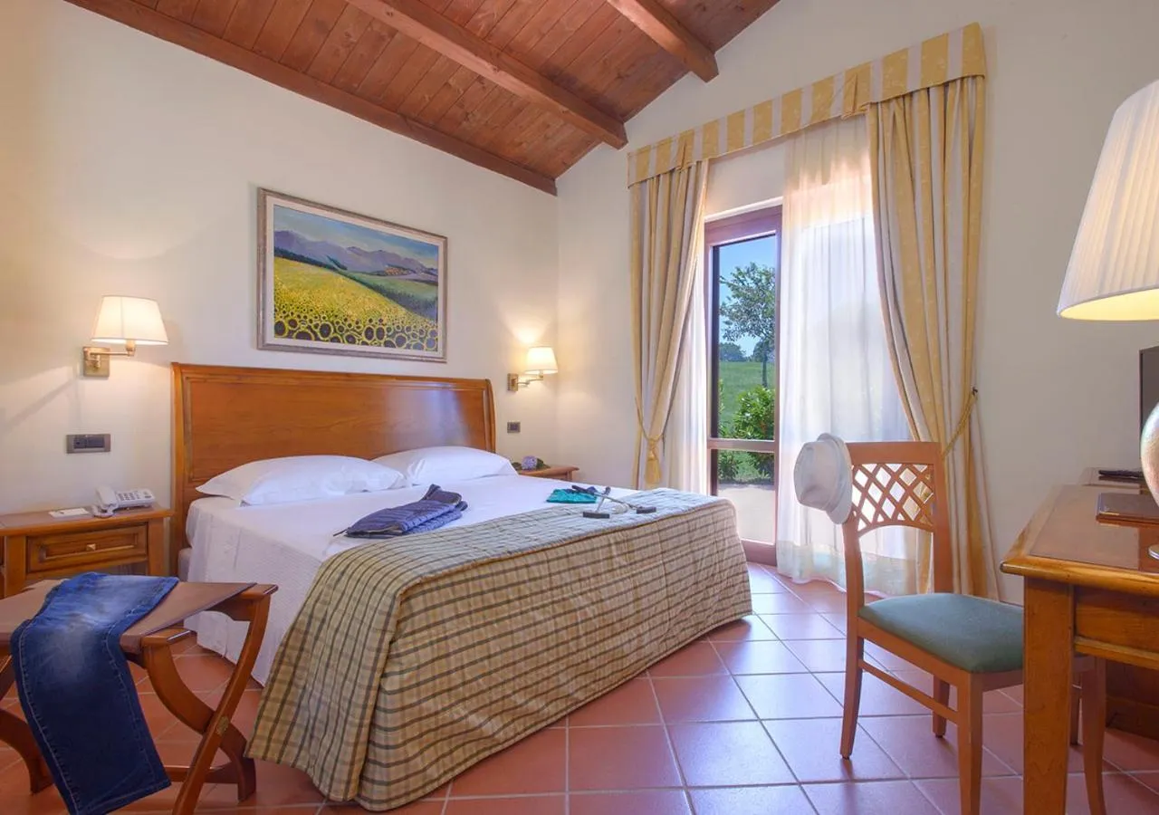 Bedroom, Bed in Popilia Country Resort