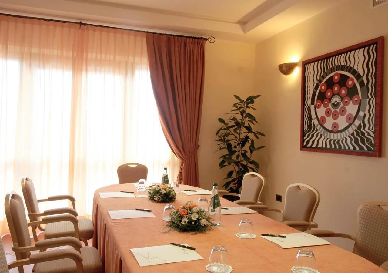 Business facilities in Popilia Country Resort
