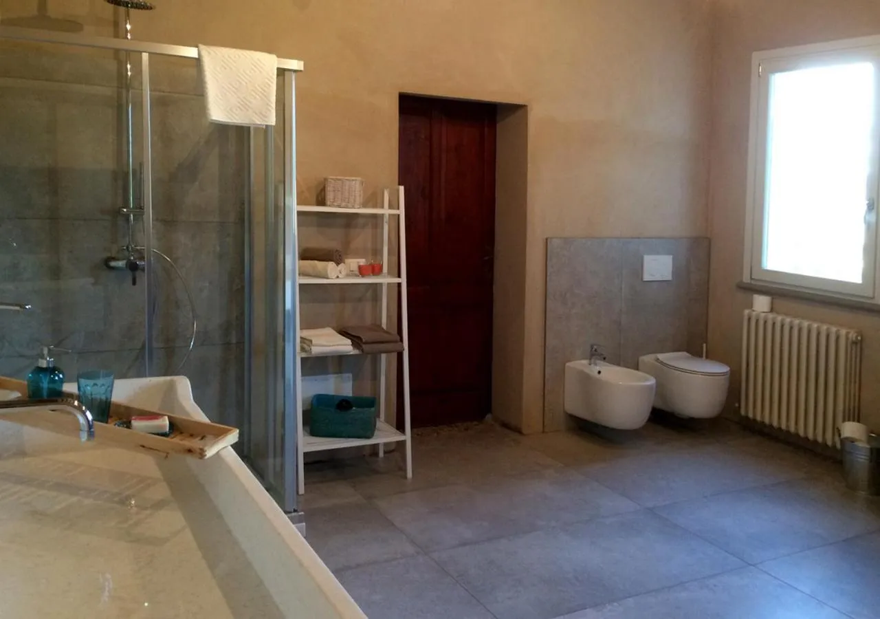 Bathroom in B&B Antica cascina