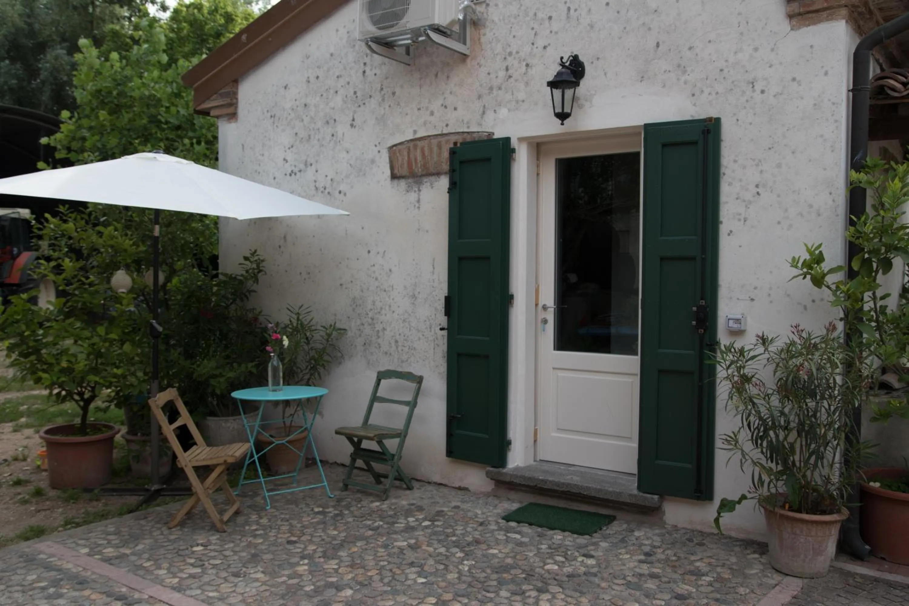 Facade/entrance in B&B Antica cascina