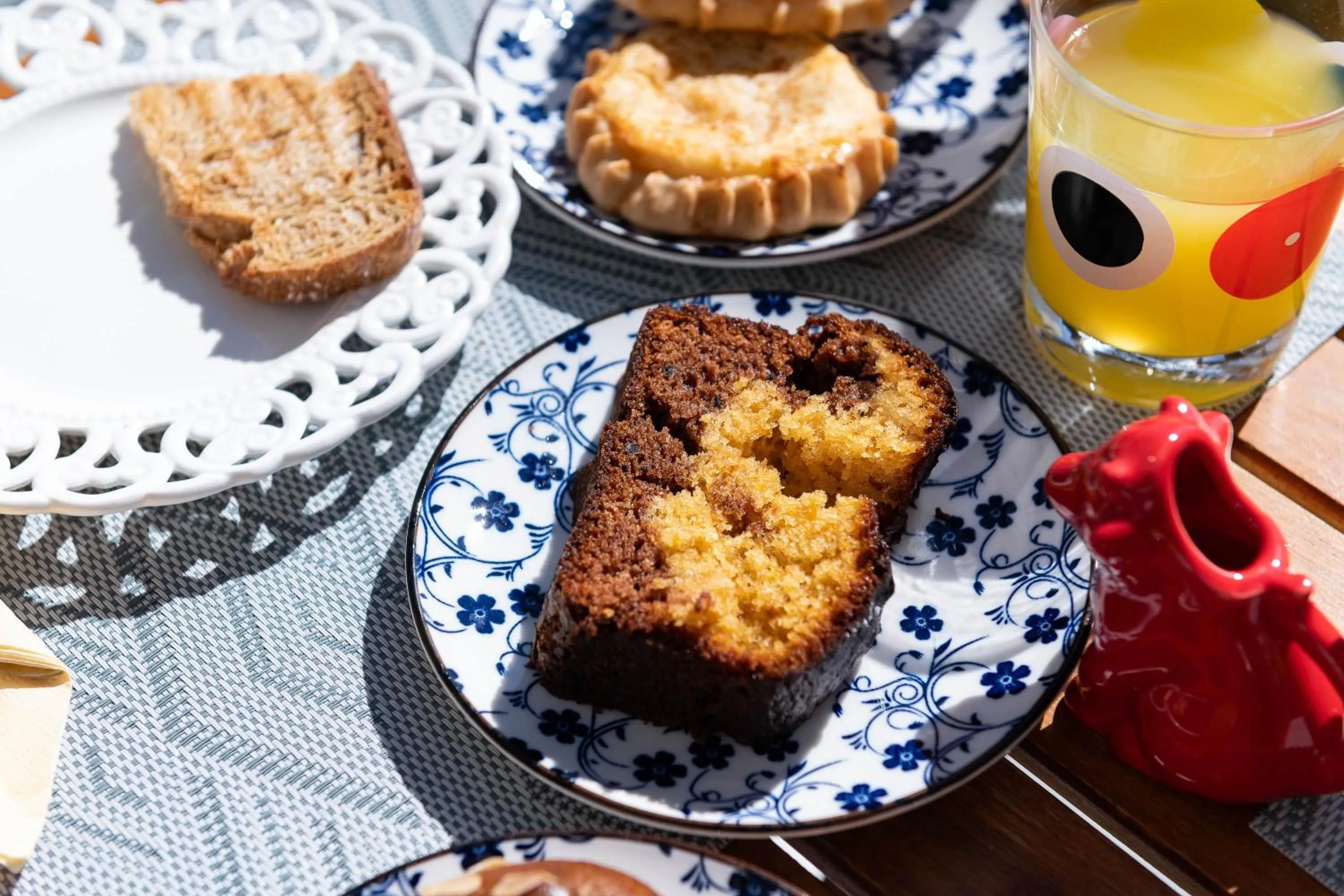 Food and drinks in Afroditi Apartments