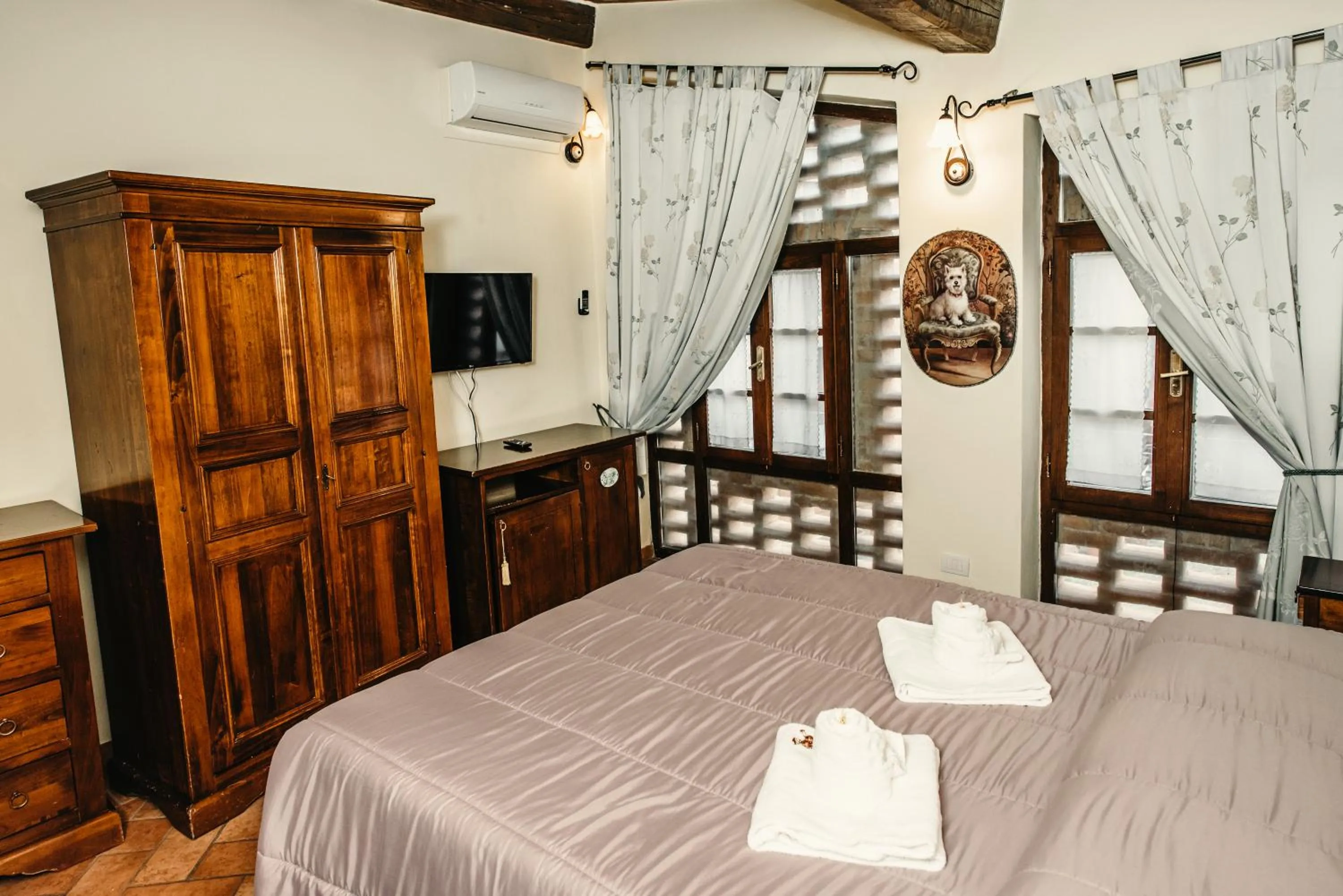 Bed in Casa Di Campagna In Toscana