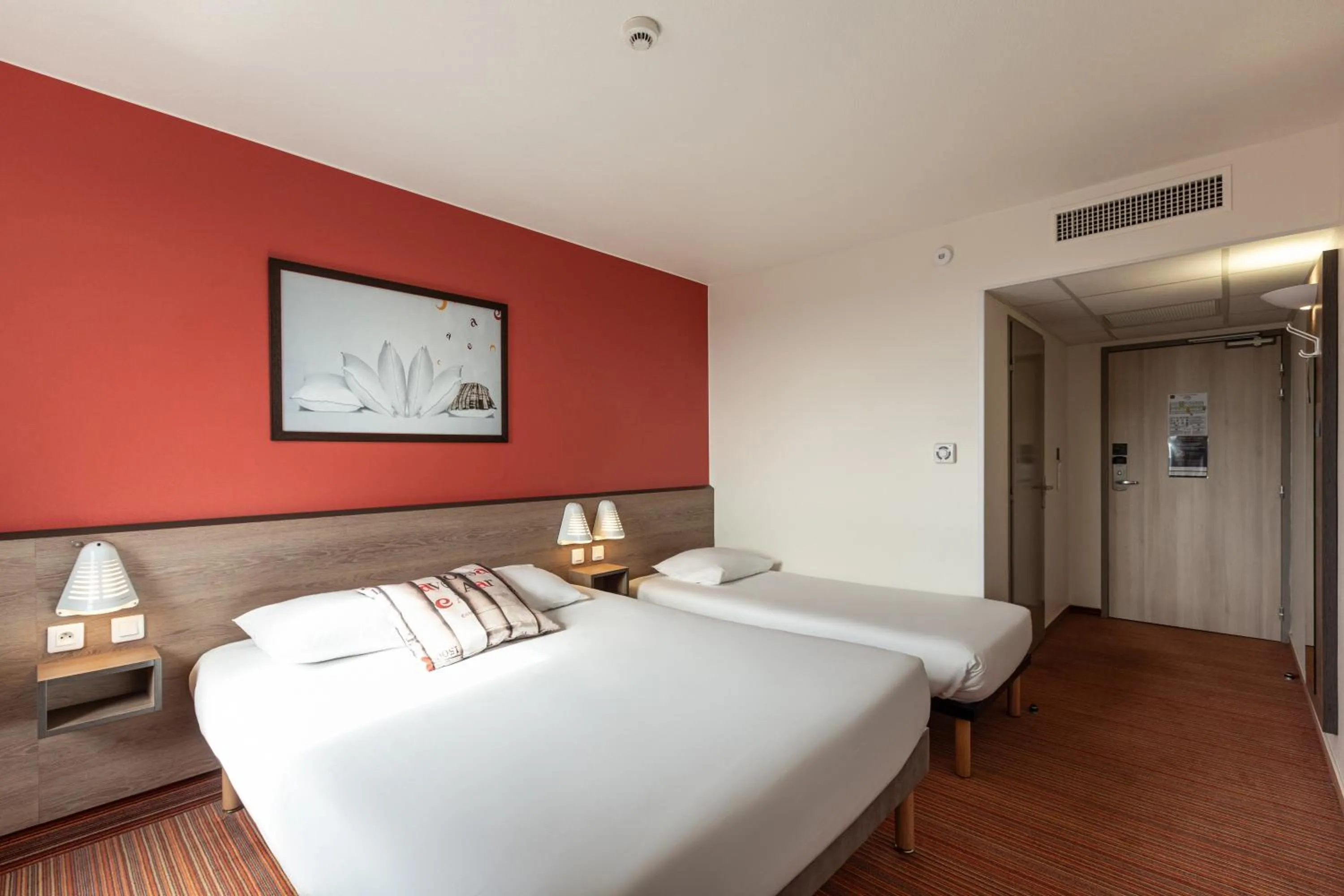 Bedroom, Bed in Ace Hotel Annemasse Genève