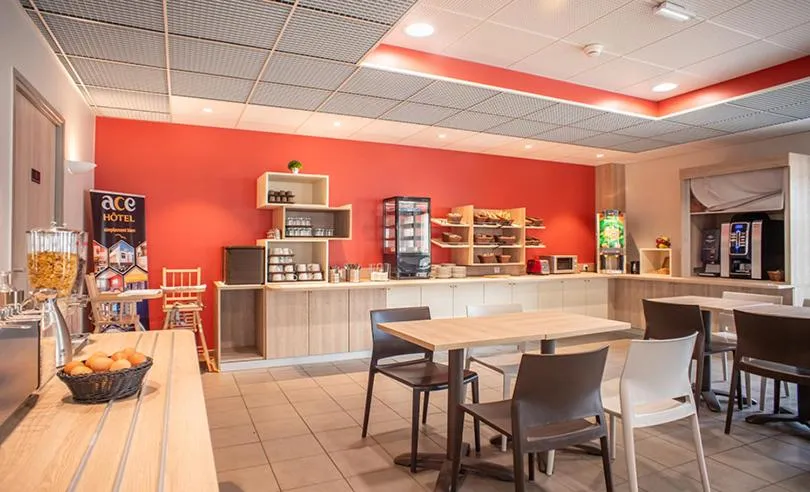 Restaurant/places to eat in Ace Hotel Annemasse Genève