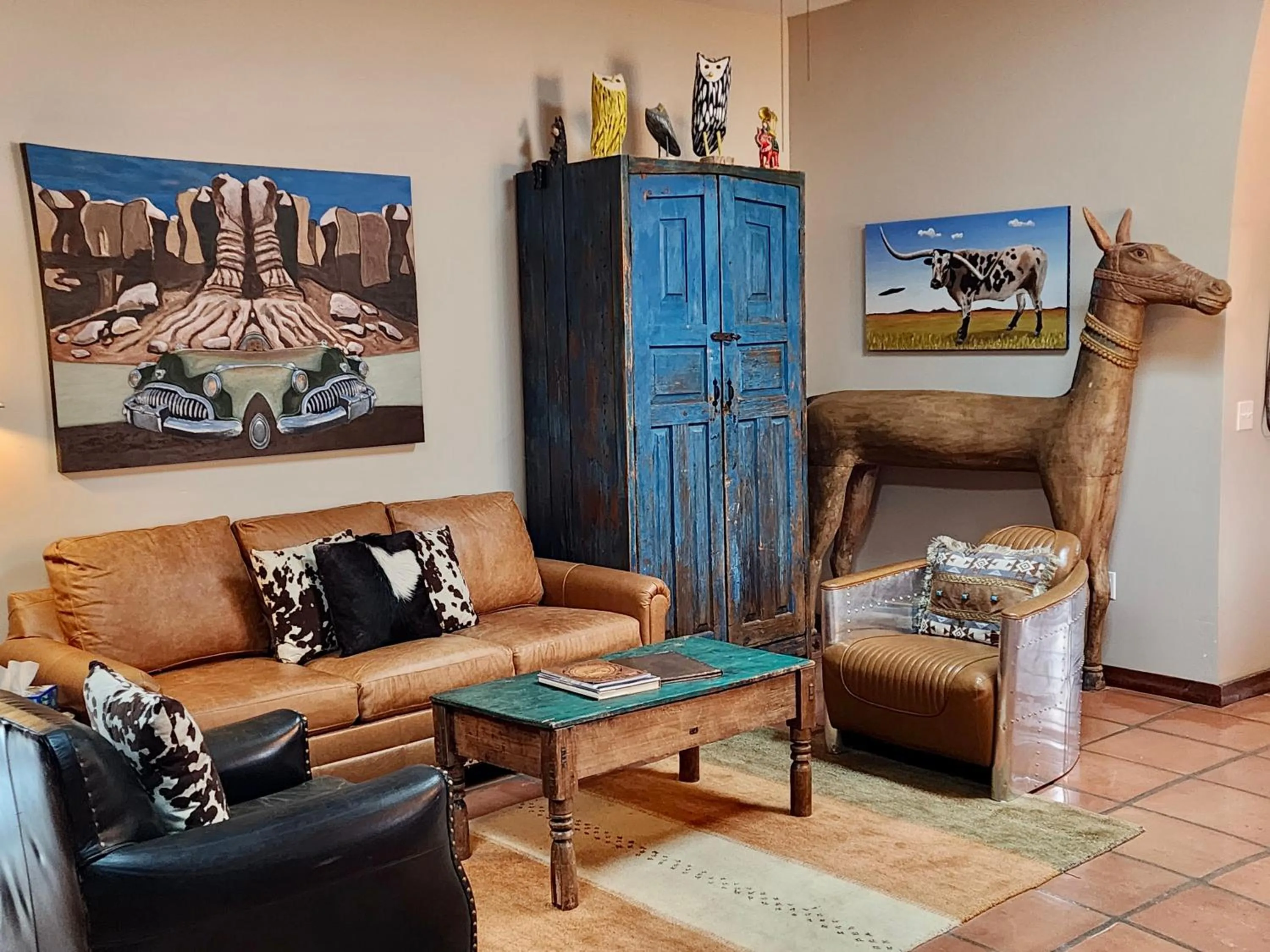 Living room in Canyon Of The Ancients Guest Ranch