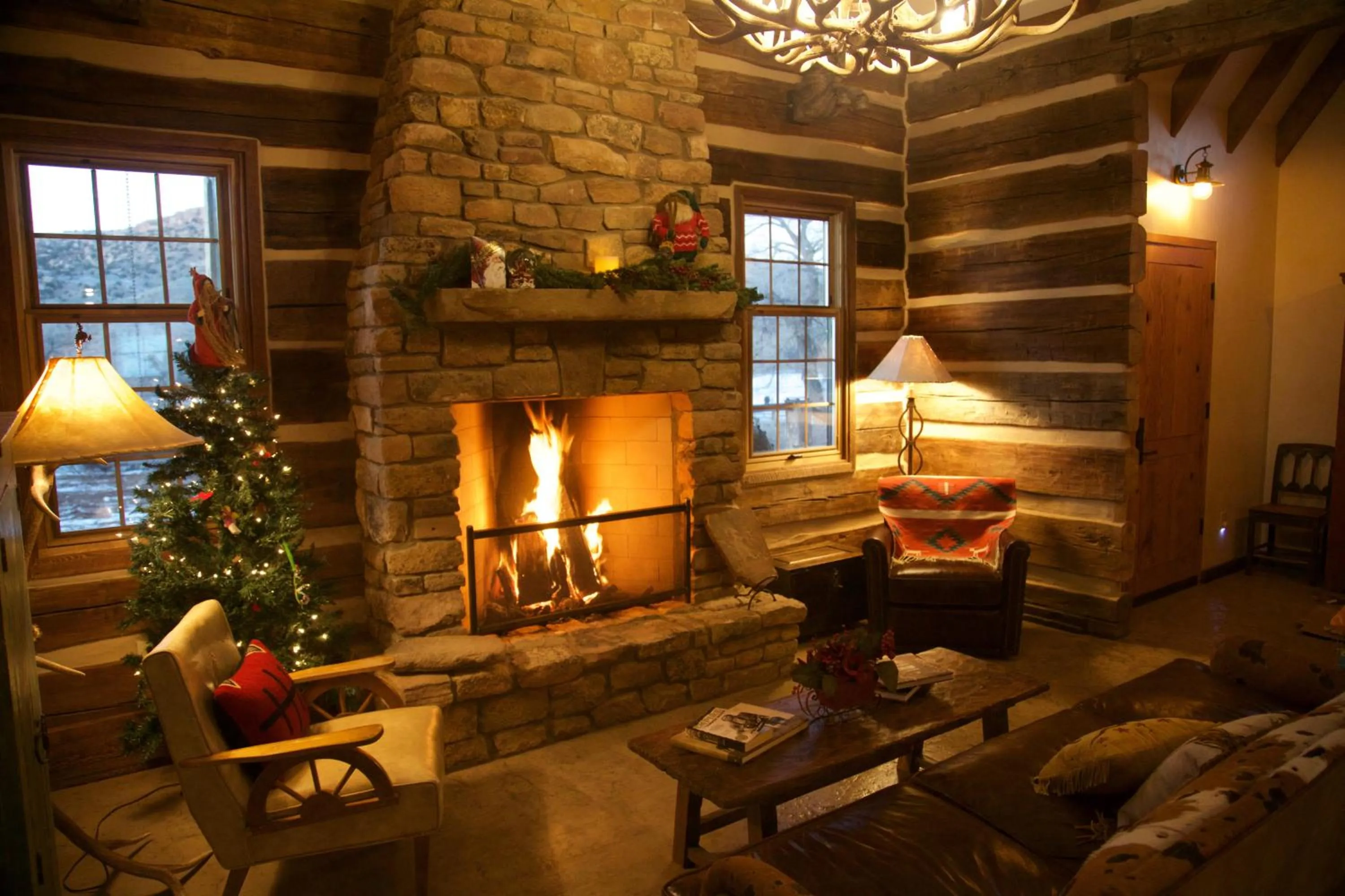 Living room in Canyon Of The Ancients Guest Ranch