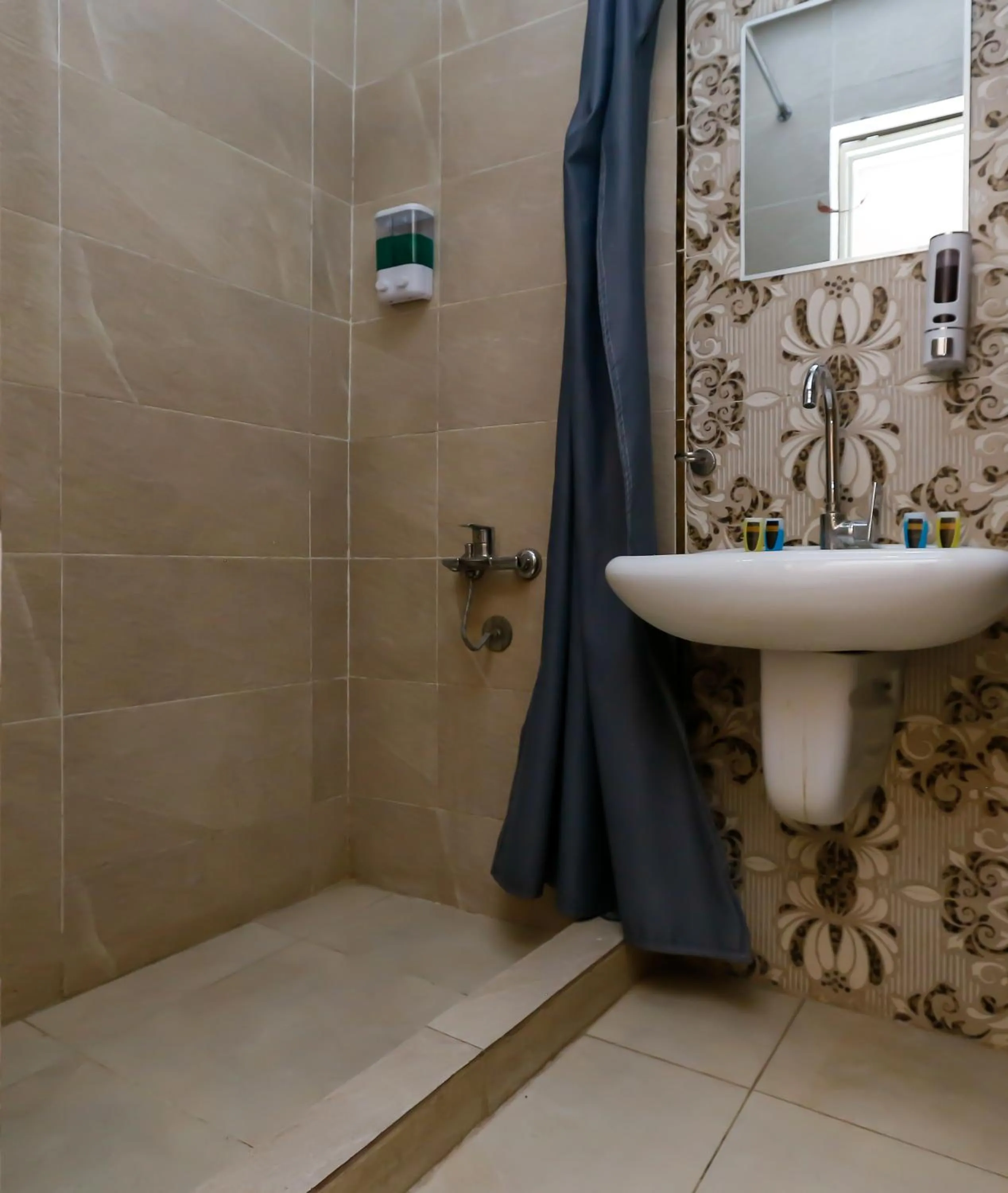 Bath in Makadi Pyramids View