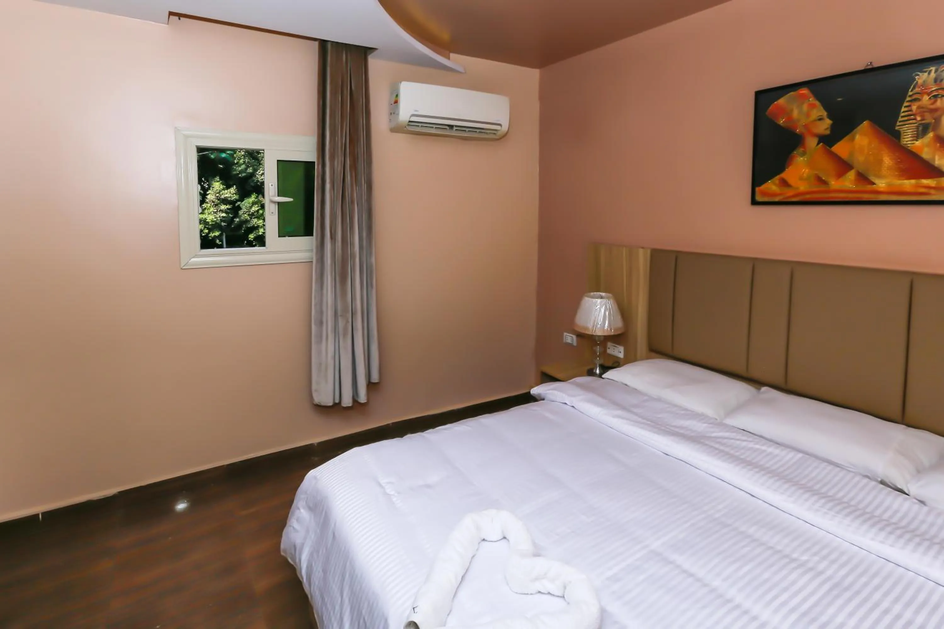 Bed in Makadi Pyramids View