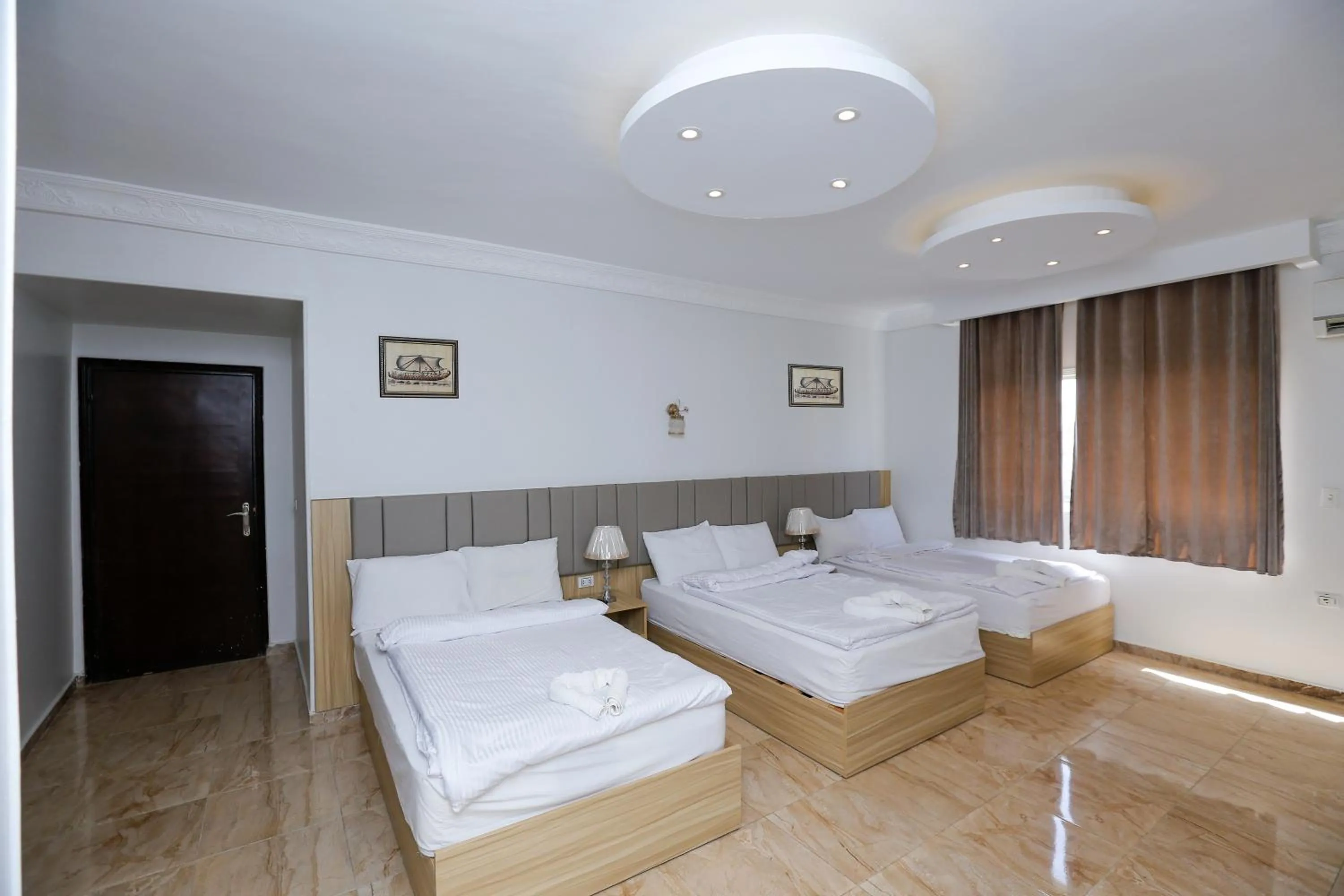 Bedroom, Bed in Makadi Pyramids View