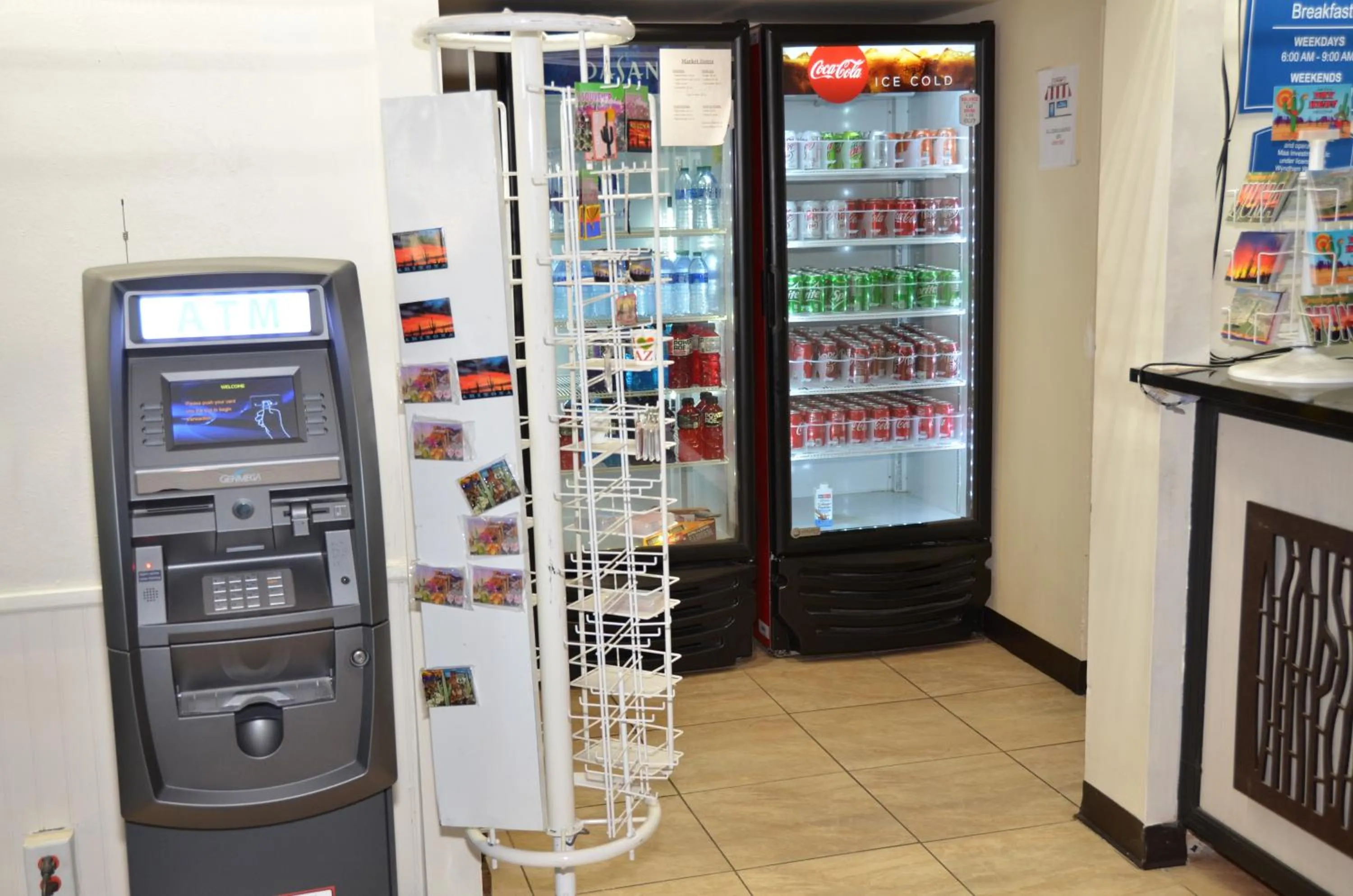 Restaurant/places to eat in Howard Johnson by Wyndham Yuma