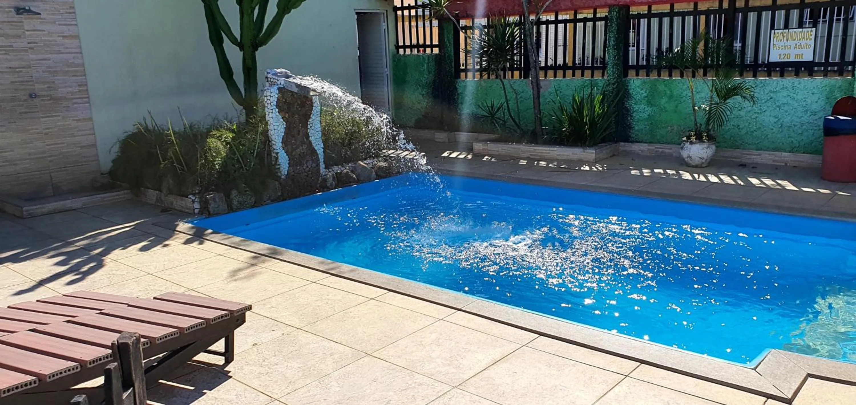 Swimming pool in Duas Praias Hotel Pousada