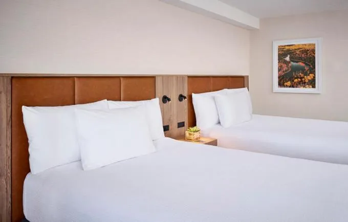 Bed in Valhalla Hotel & Conference Centre