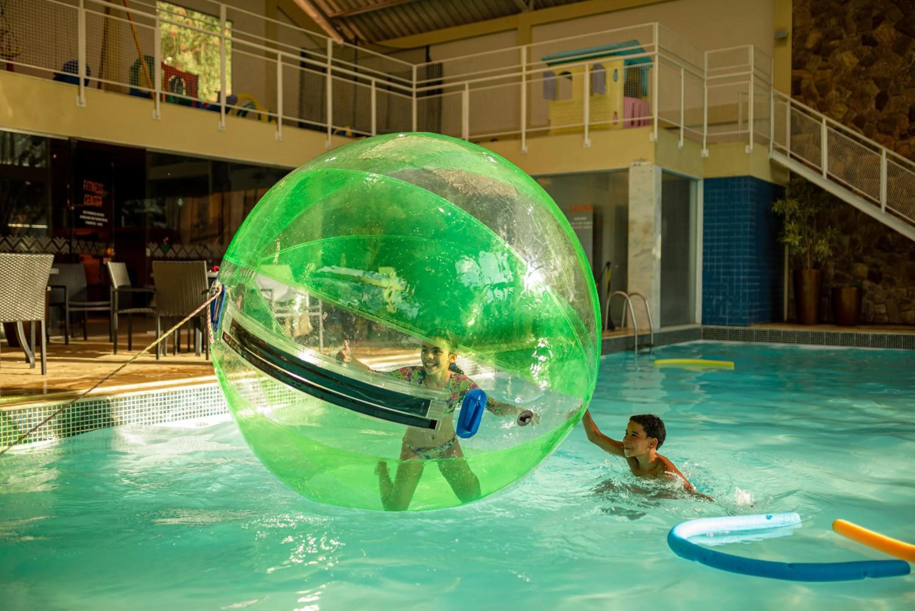 People in Hotel Vila Verde