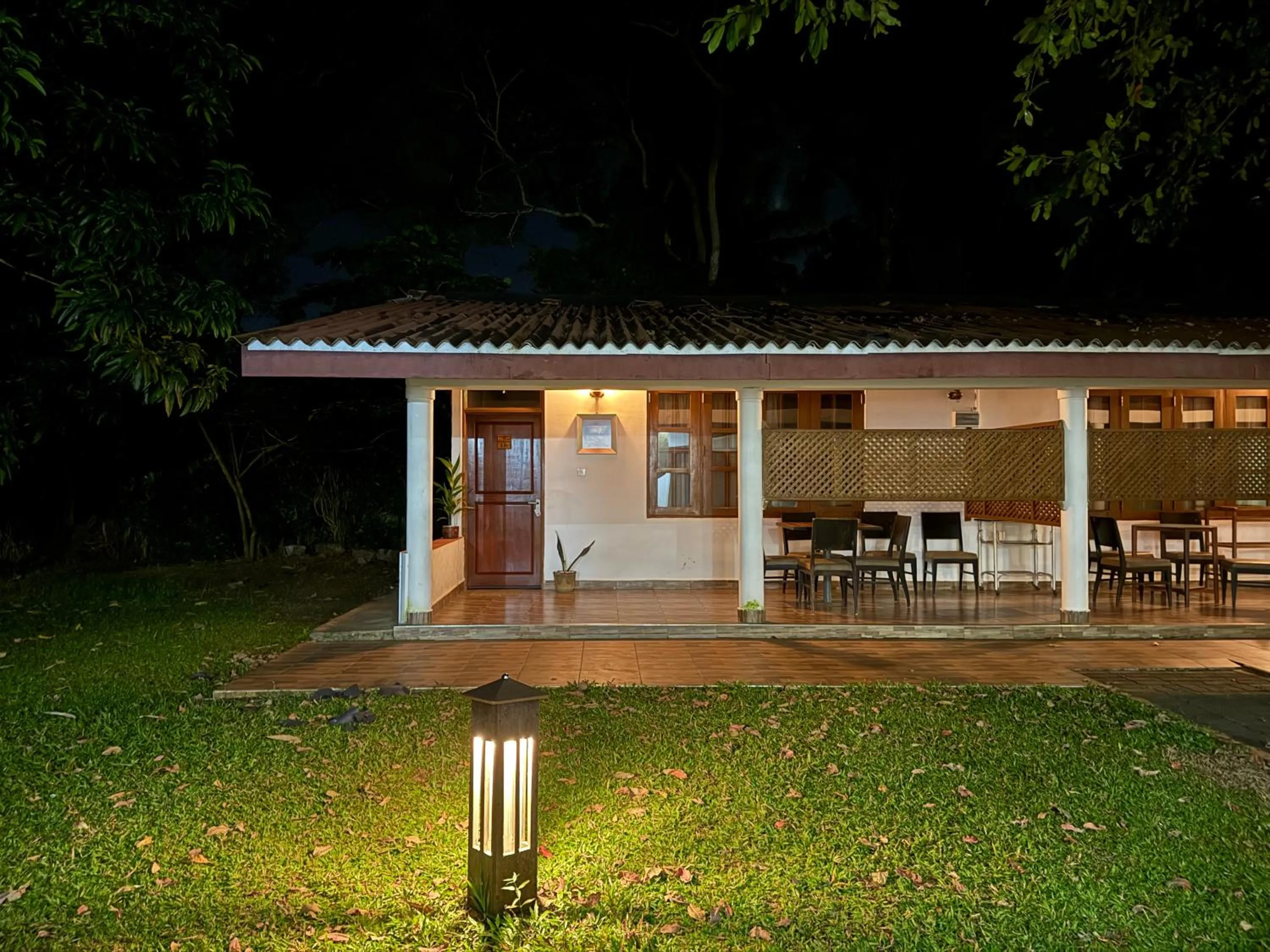 Hotel 4 U Saliya Garden