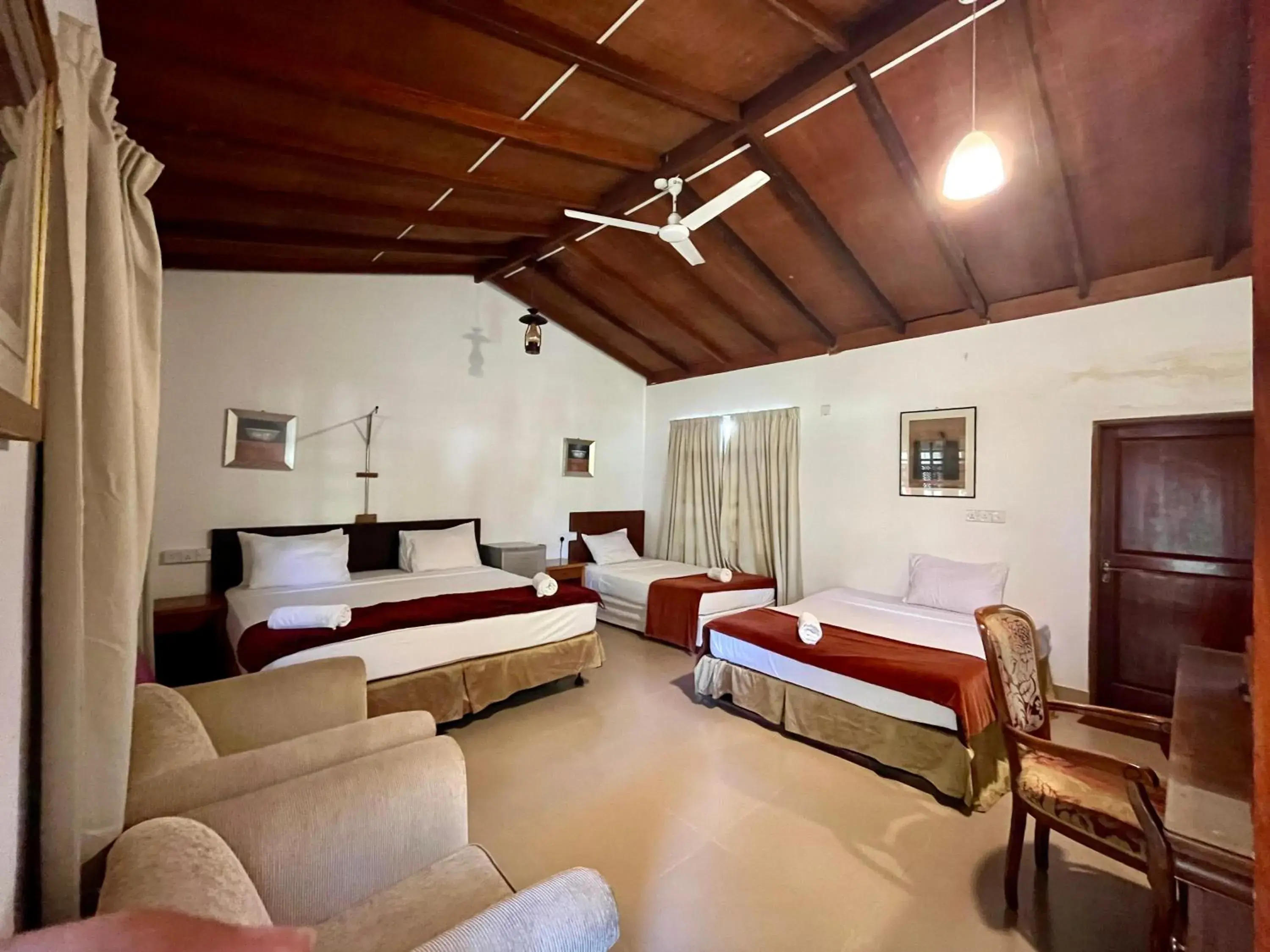 Deluxe Family Room in Hotel 4 U Saliya Garden Deluxe Family Room in Hotel 4 U Saliya Garden