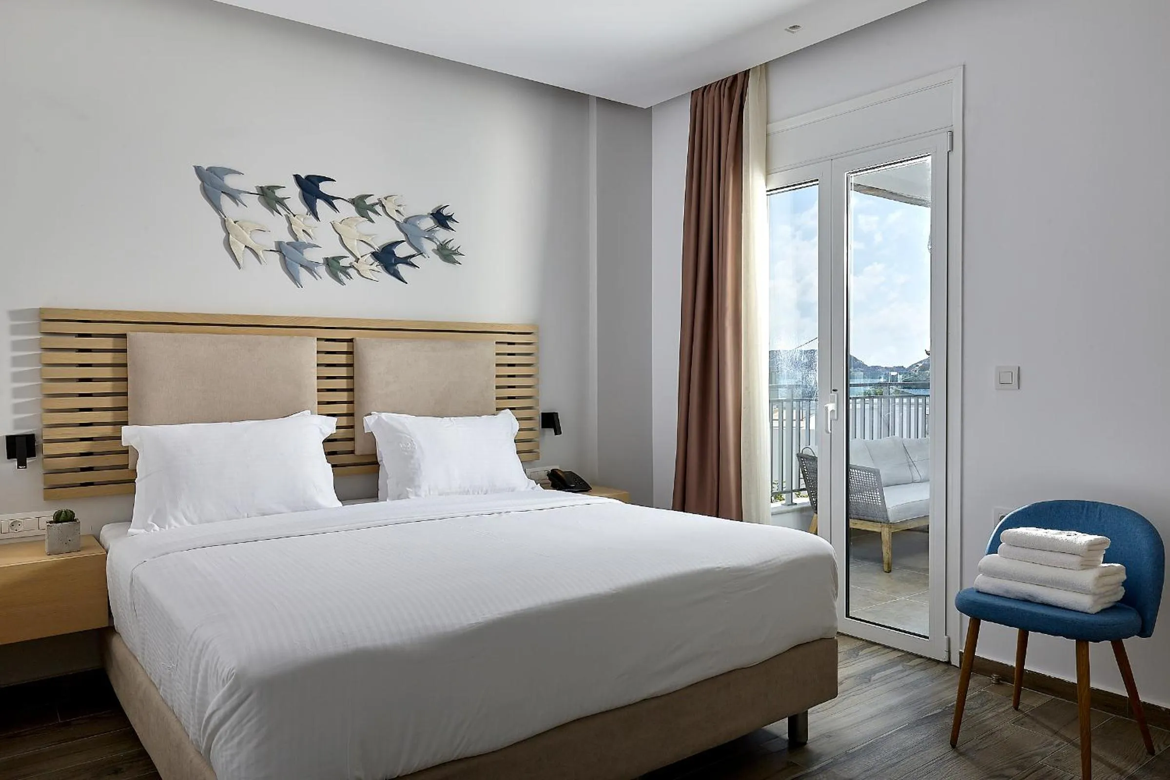 Bedroom, Bed in Seascape Luxury Residences