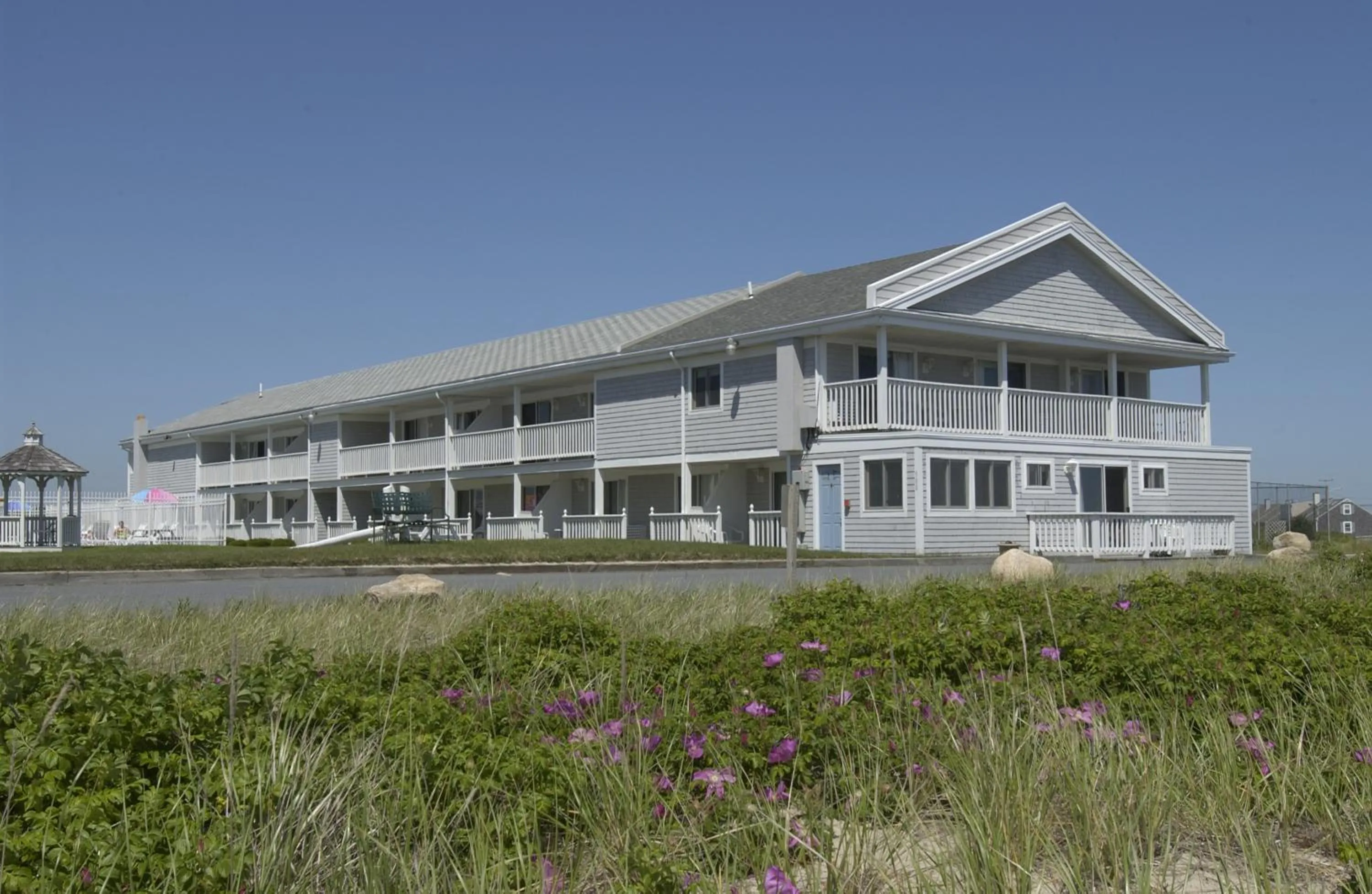 Facade/entrance in InnSeason Resorts Surfside