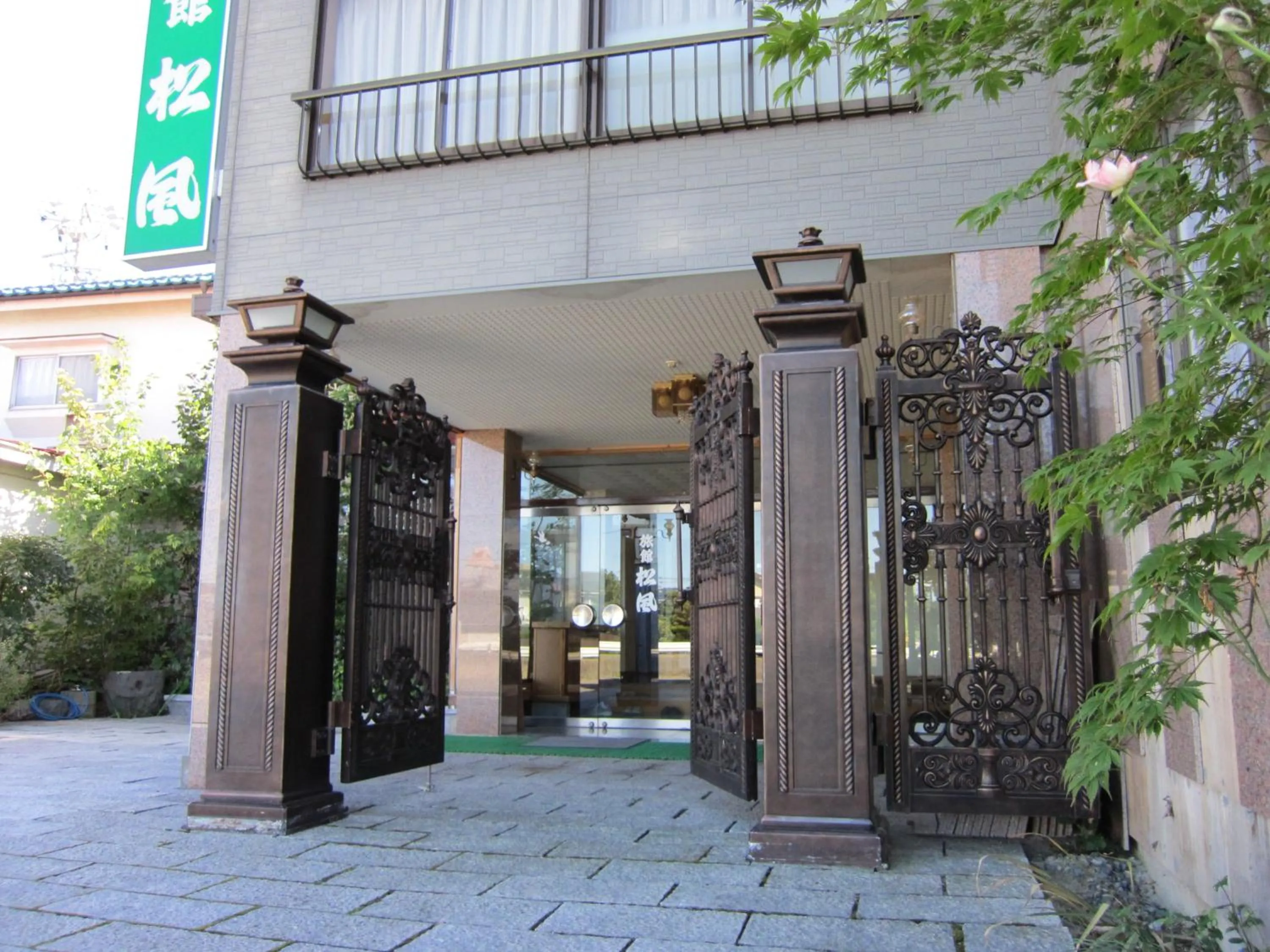 Facade/entrance in Ryokan Matsukaze