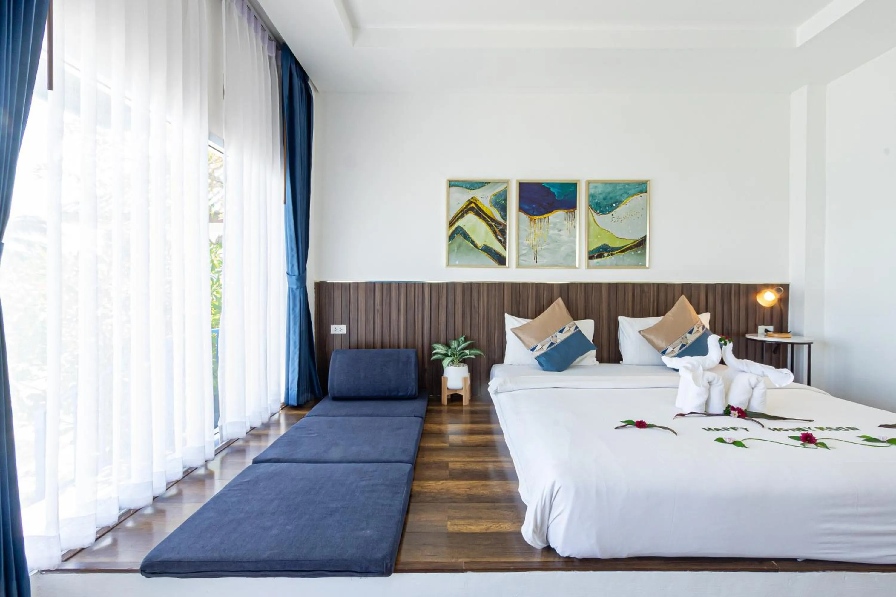 Property building, Bed in Three Trees Samui Resort - Sarocha Villa